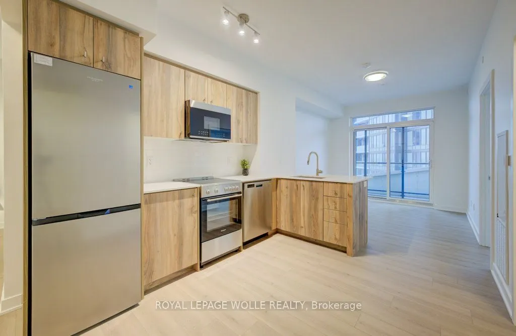 25 Wellington Street S, #1708