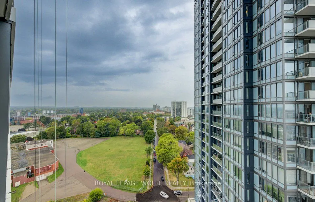 25 Wellington Street S, #1708