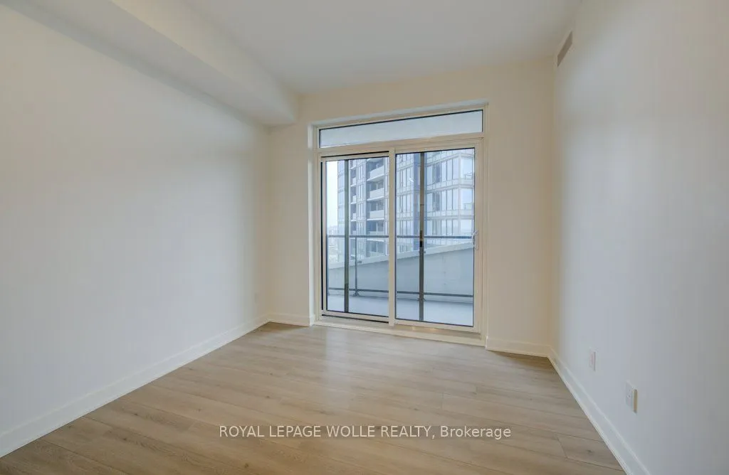 25 Wellington Street S, #1708