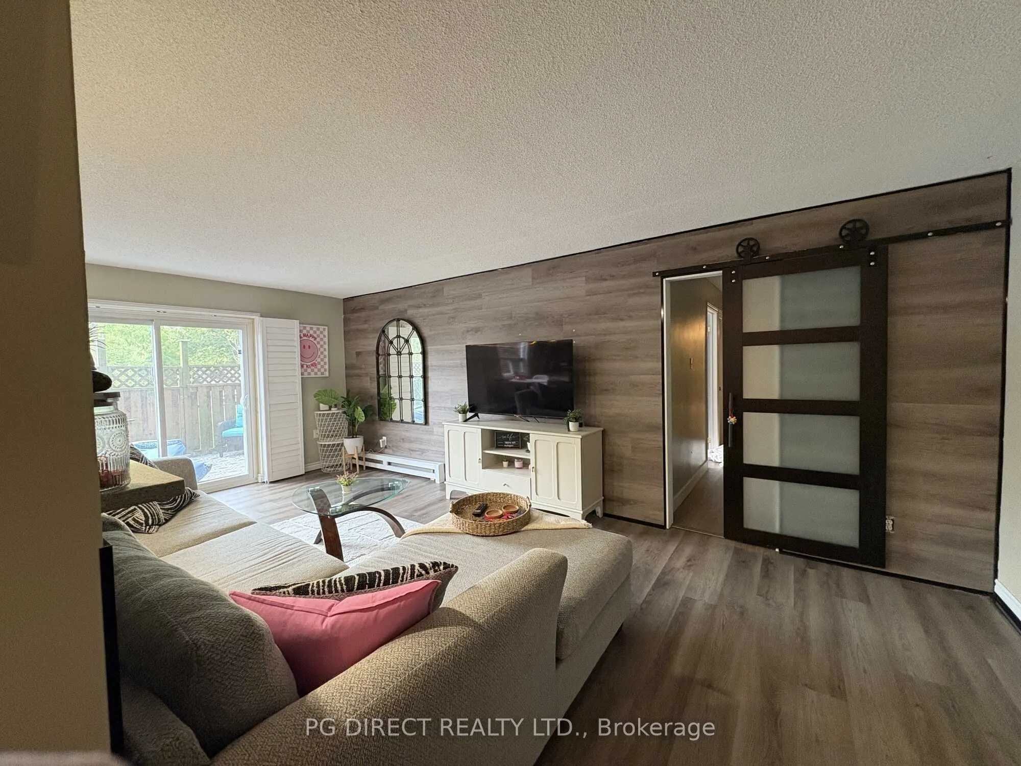 616 Grey Street, #15