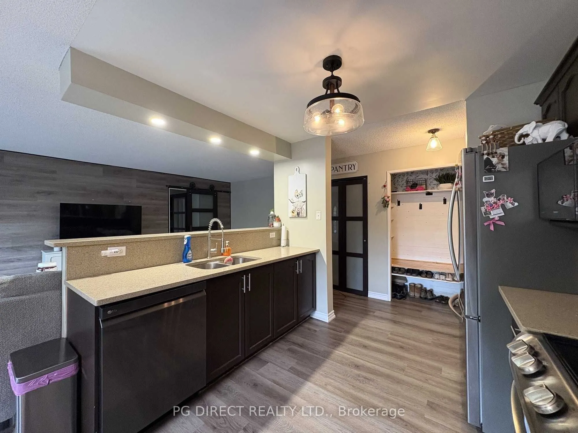 616 Grey Street, #15