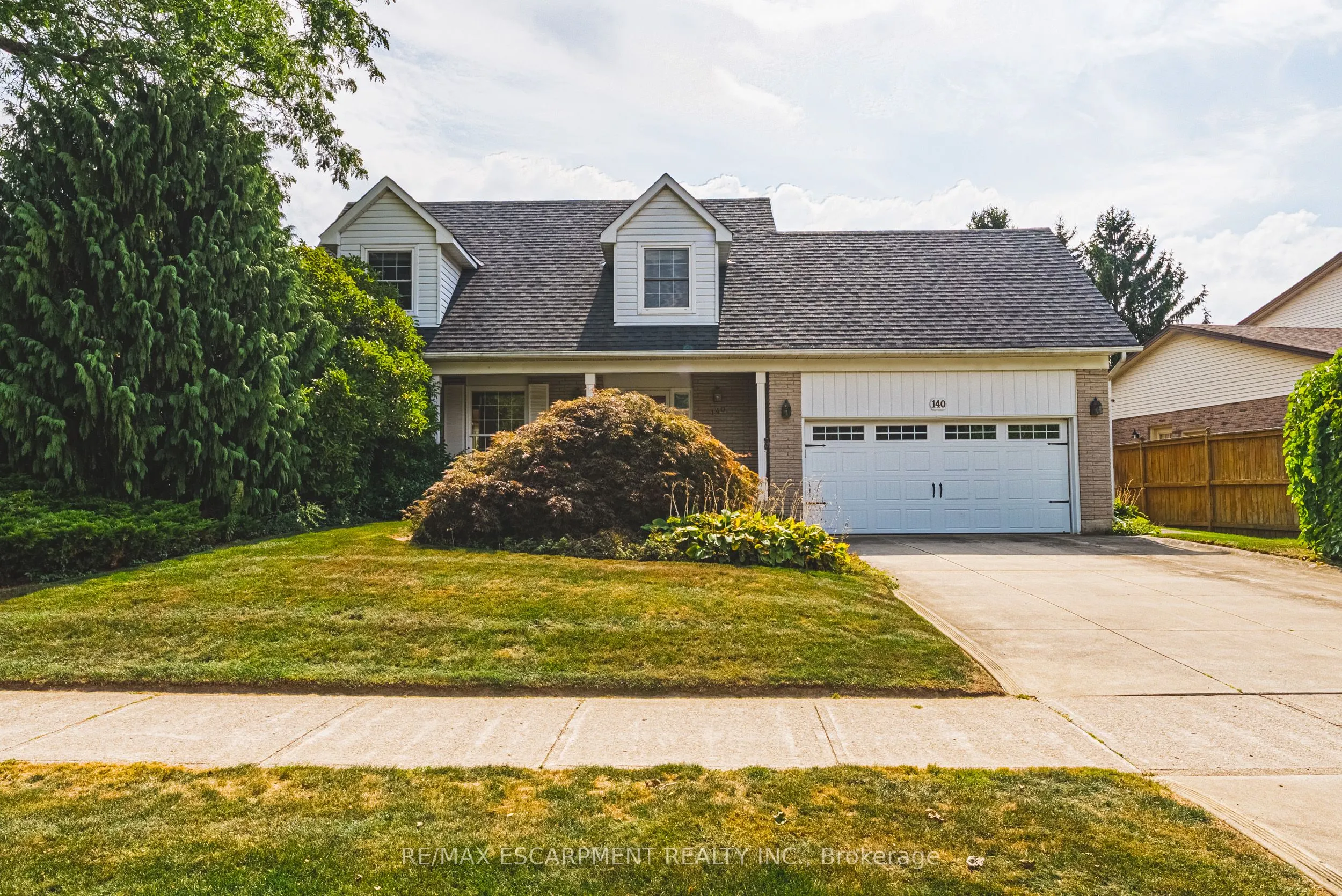 140 Amberly Boulevard