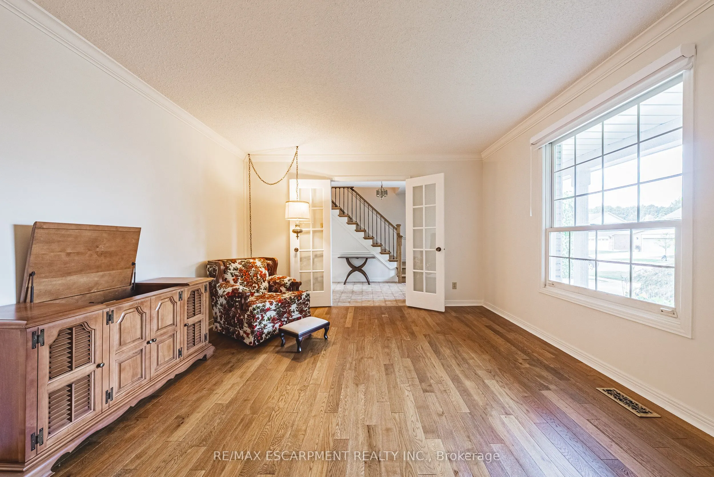 140 Amberly Boulevard