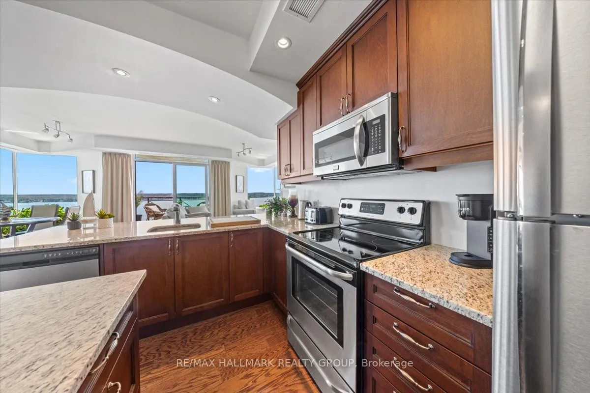 15 St Andrew Street, #1501
