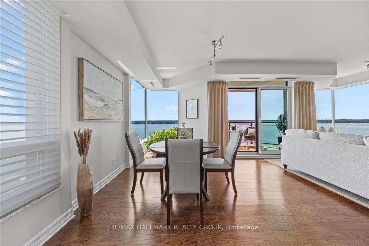 15 St Andrew Street, #1501