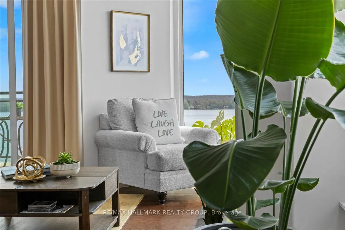15 St Andrew Street, #1501