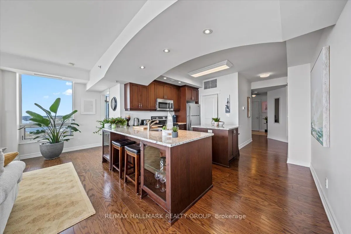 15 St Andrew Street, #1501