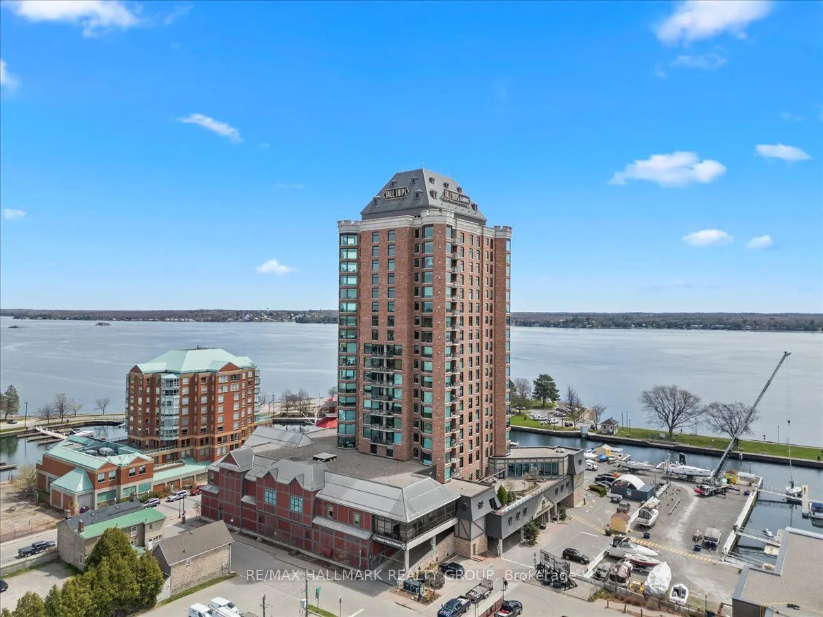 15 St Andrew Street, #1501