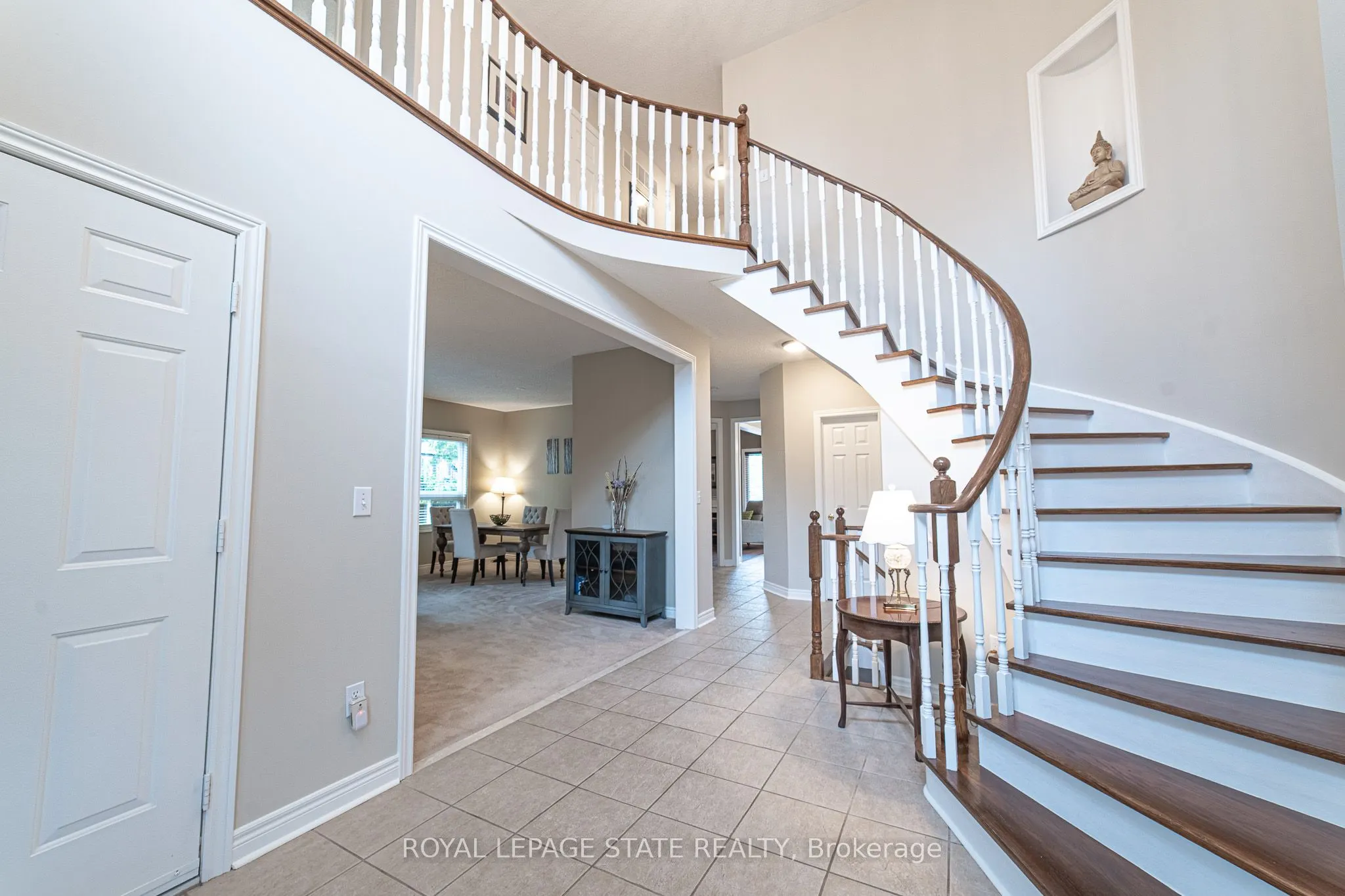 120 Sundial Crescent