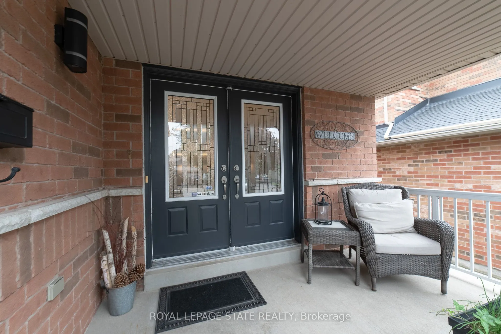 120 Sundial Crescent