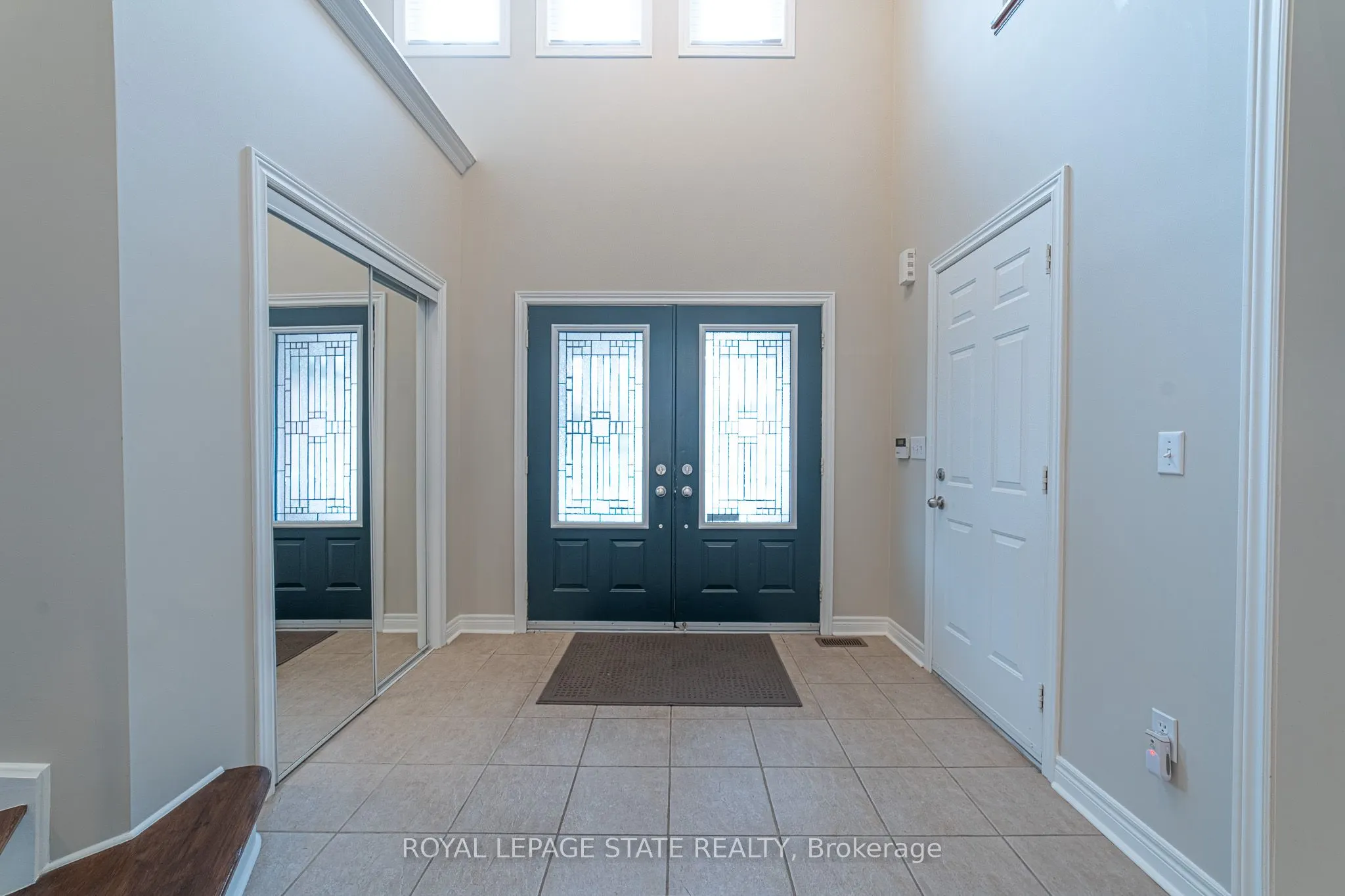 120 Sundial Crescent
