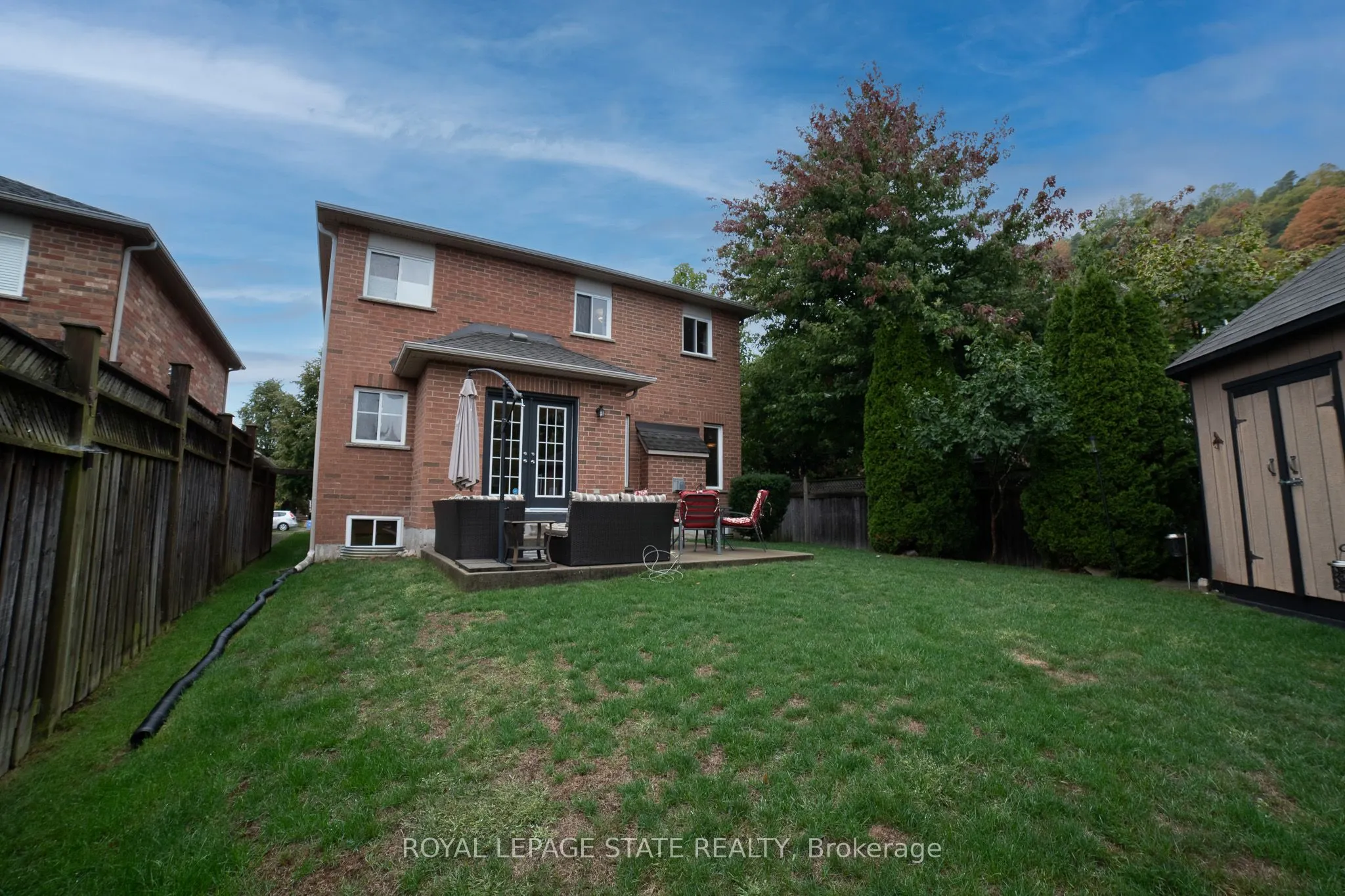 120 Sundial Crescent