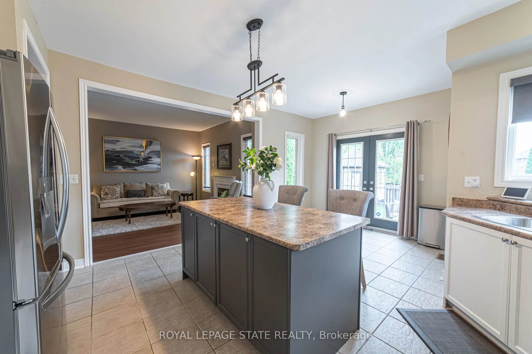 120 Sundial Crescent