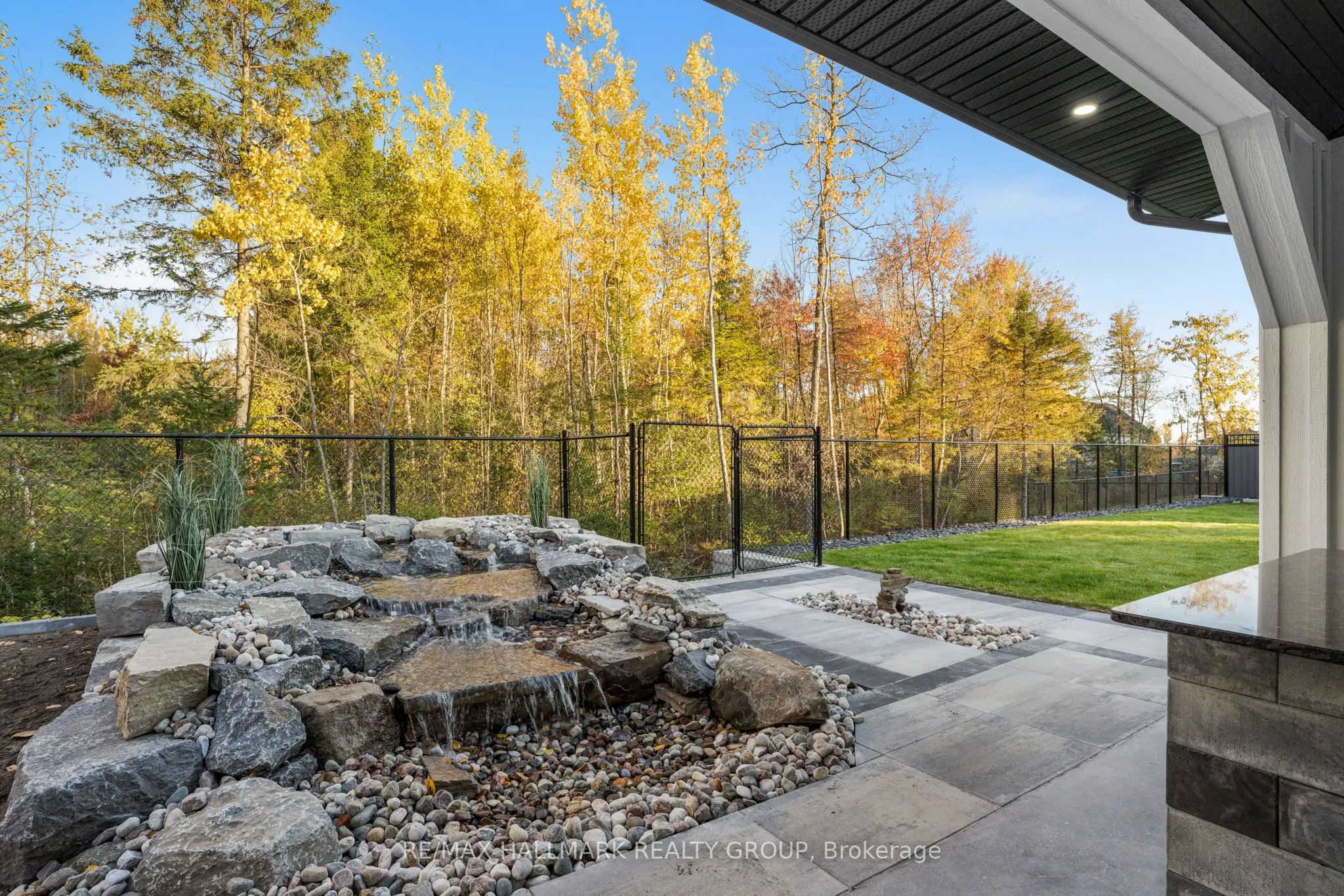 55 De La Seignerie Estates E