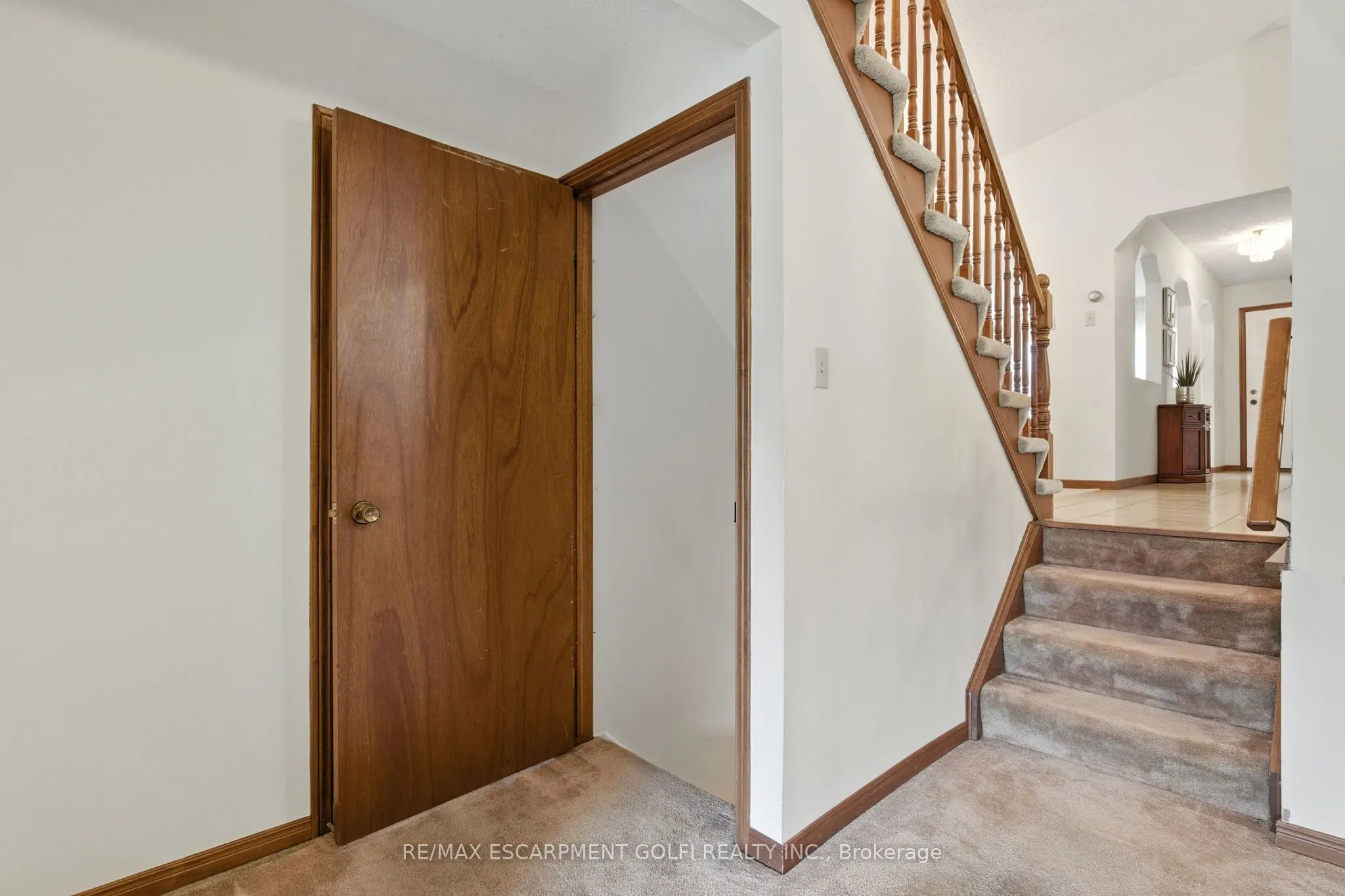 24 Ellington Avenue