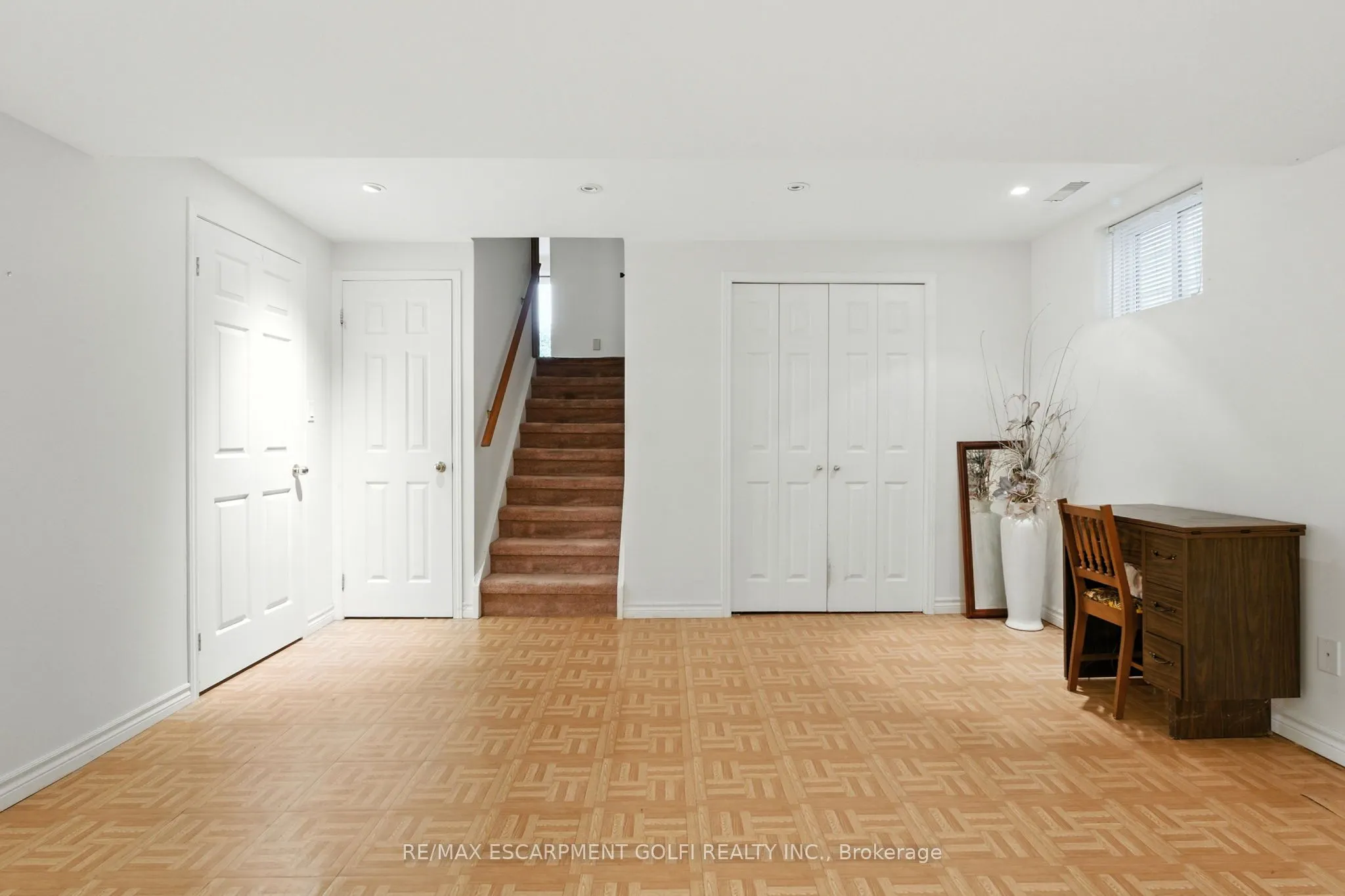 24 Ellington Avenue
