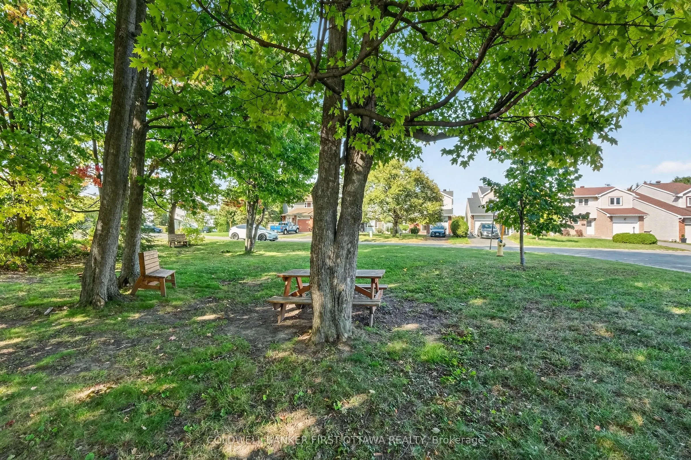 273 Kinglet Way