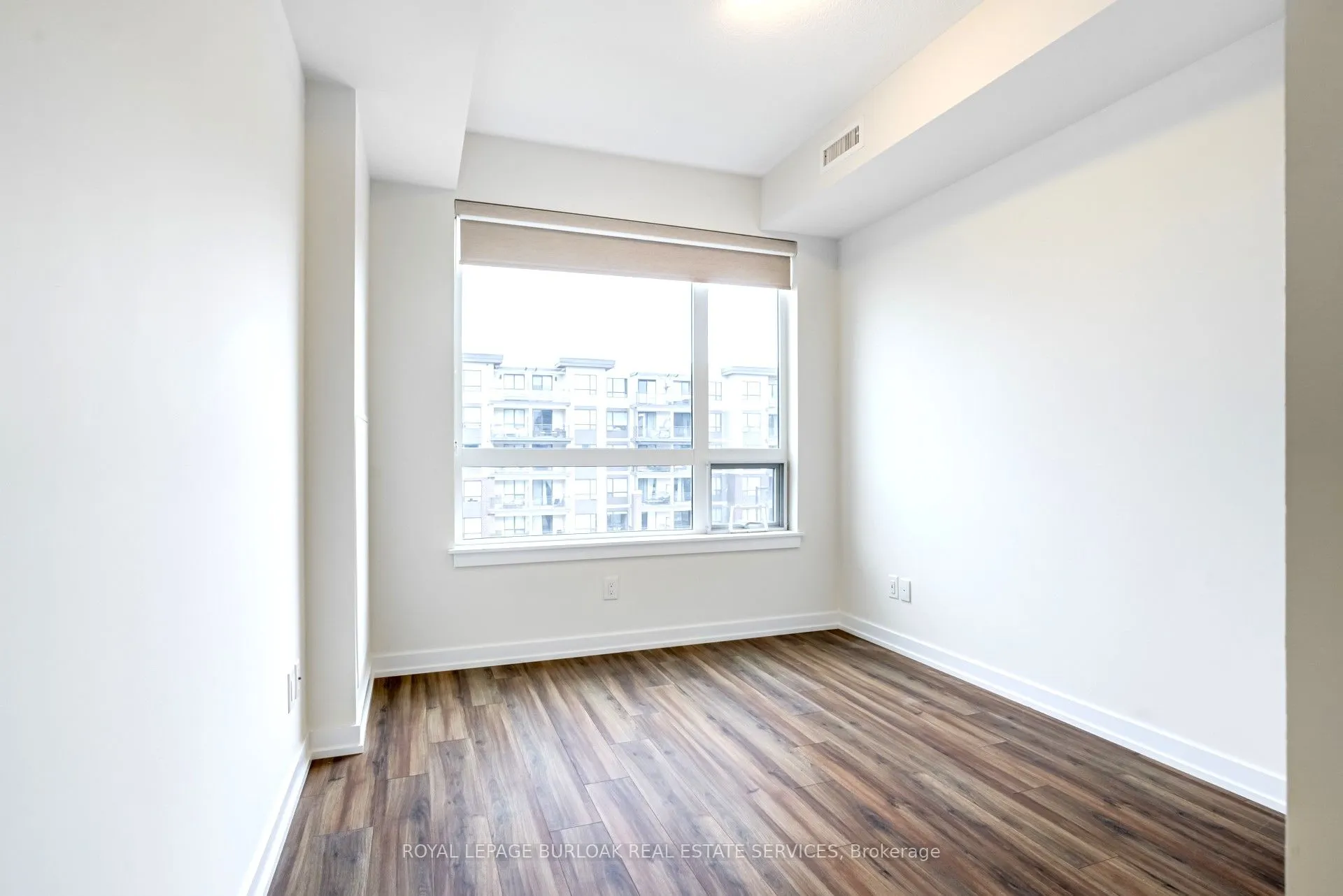 40 Esplanade Lane, #422