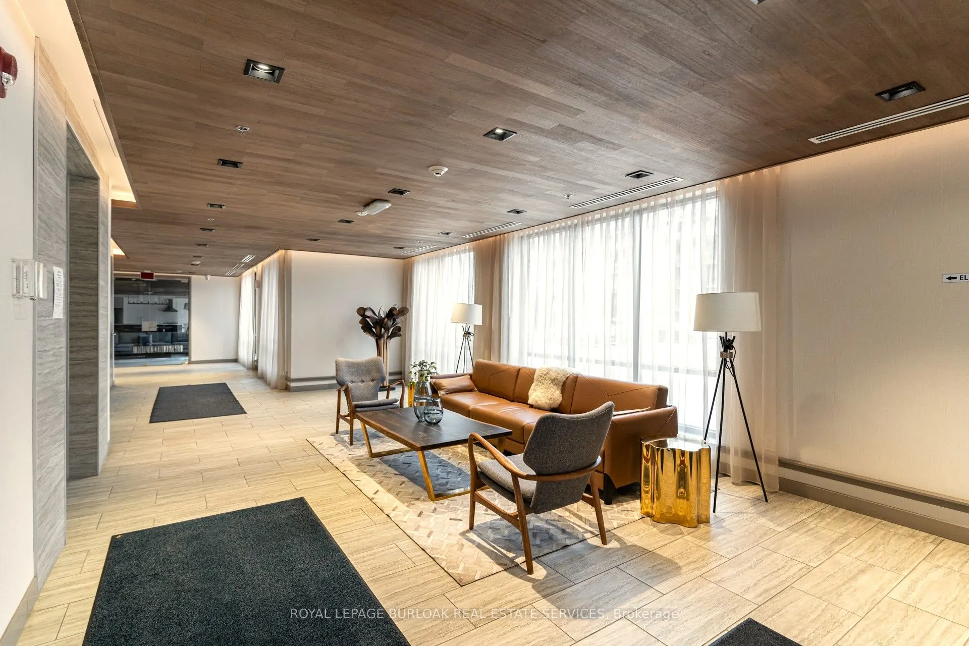 40 Esplanade Lane, #422