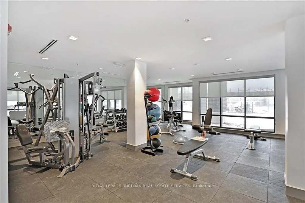 40 Esplanade Lane, #422