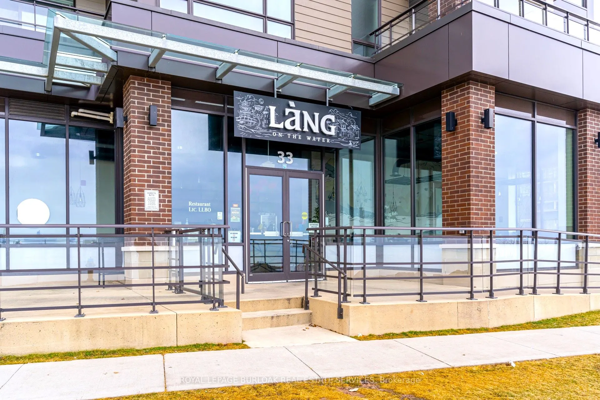 40 Esplanade Lane, #422