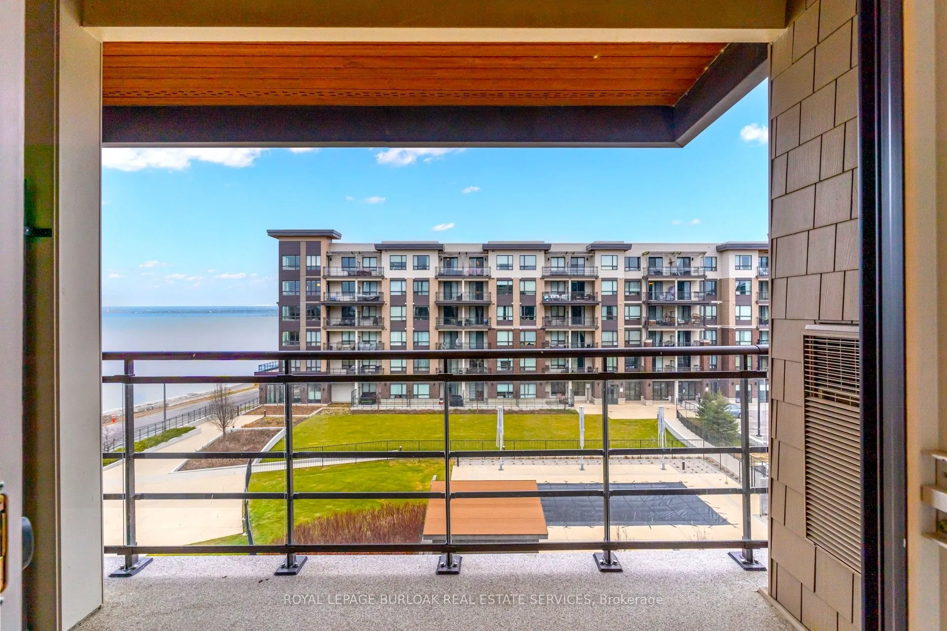 40 Esplanade Lane, #422