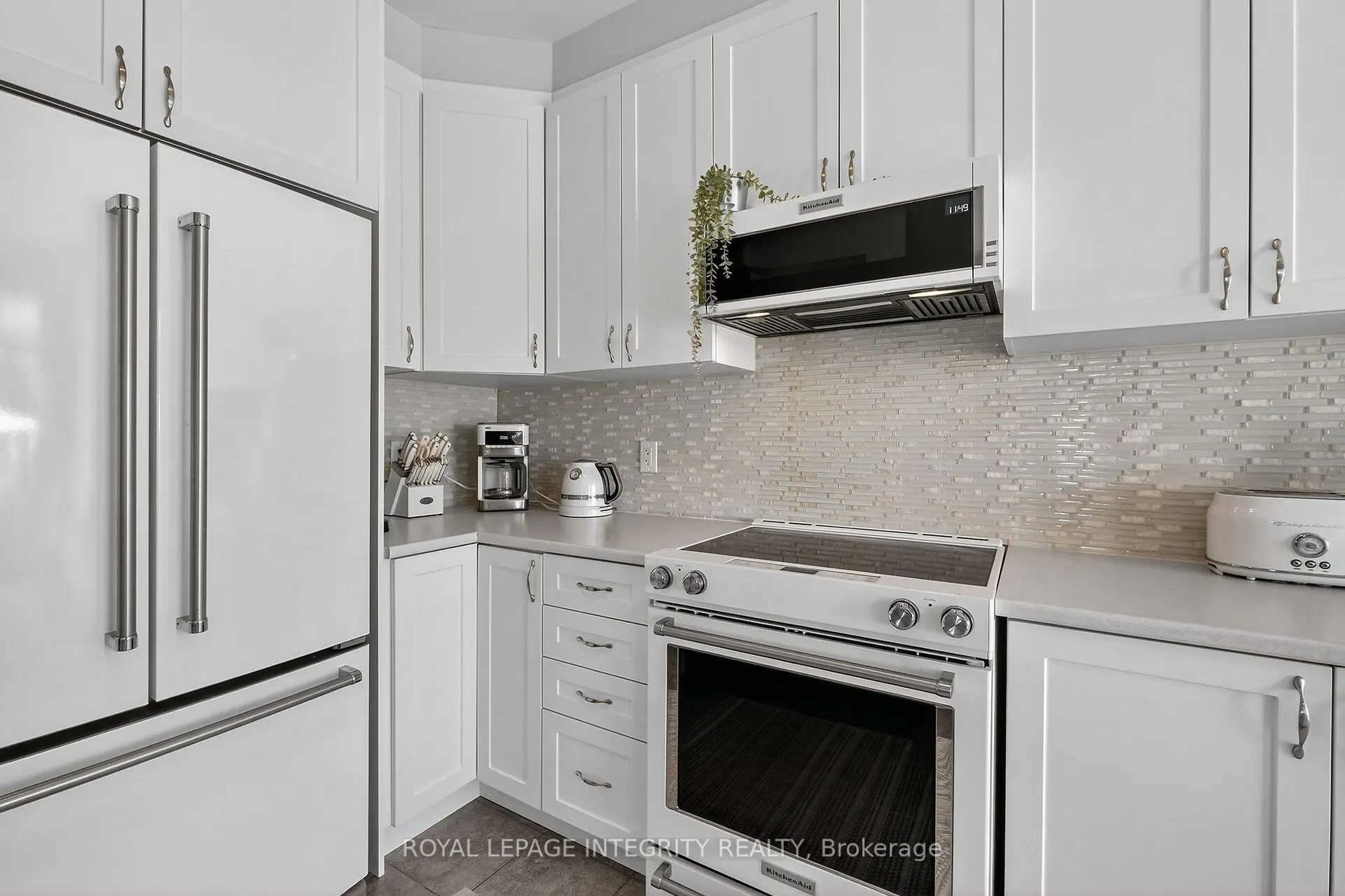 1112 Apolune Street