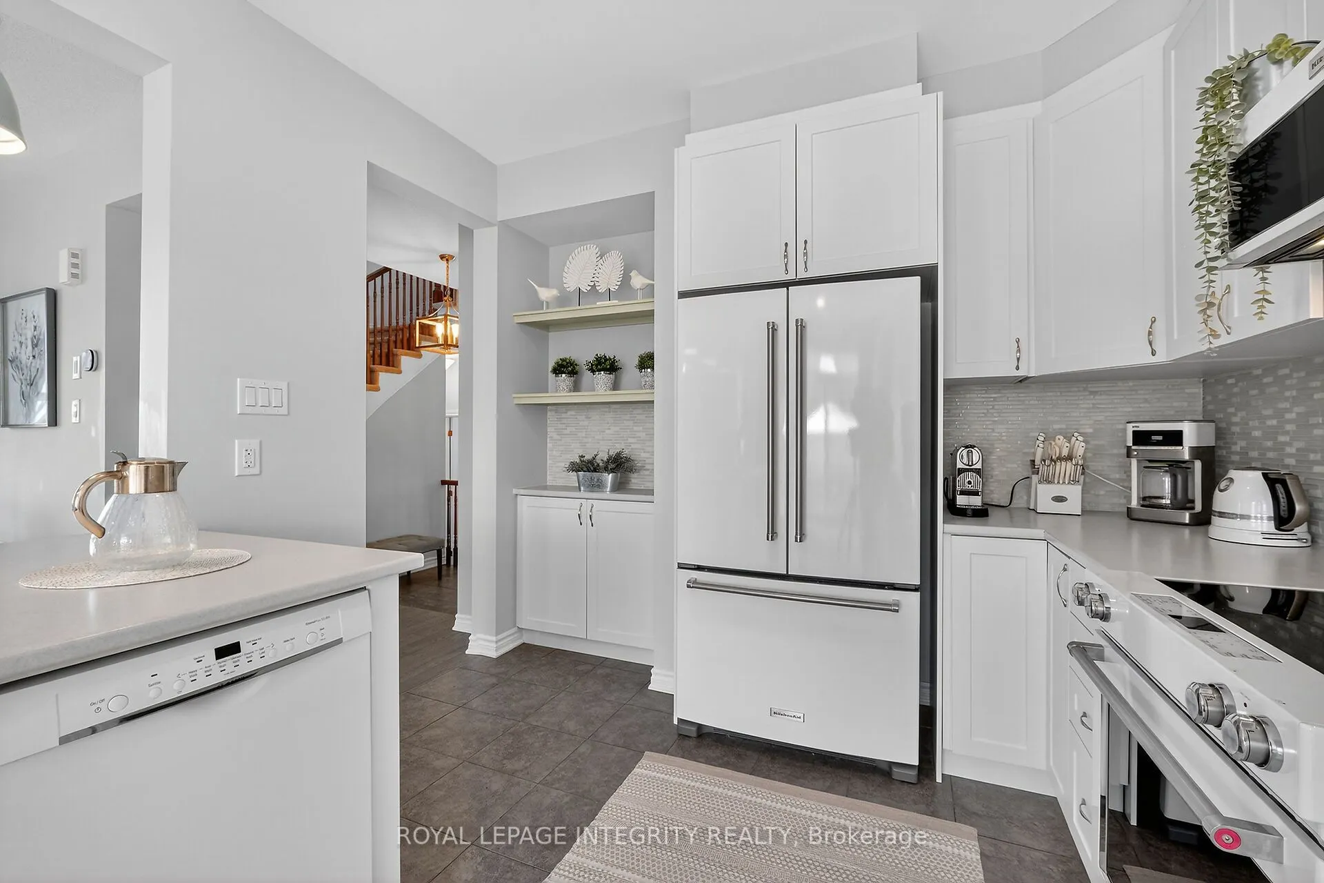 1112 Apolune Street