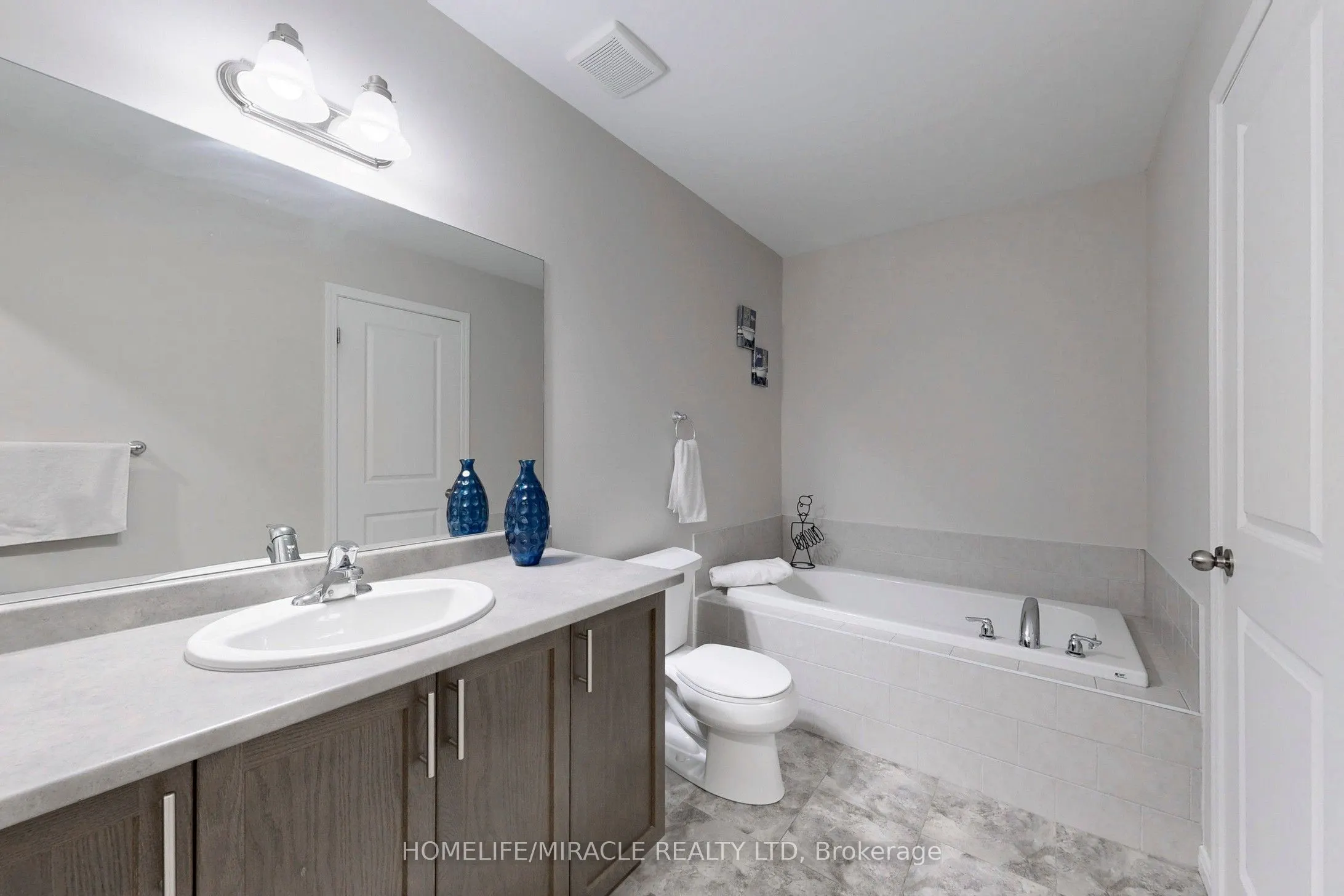 1611 Hetherington Drive