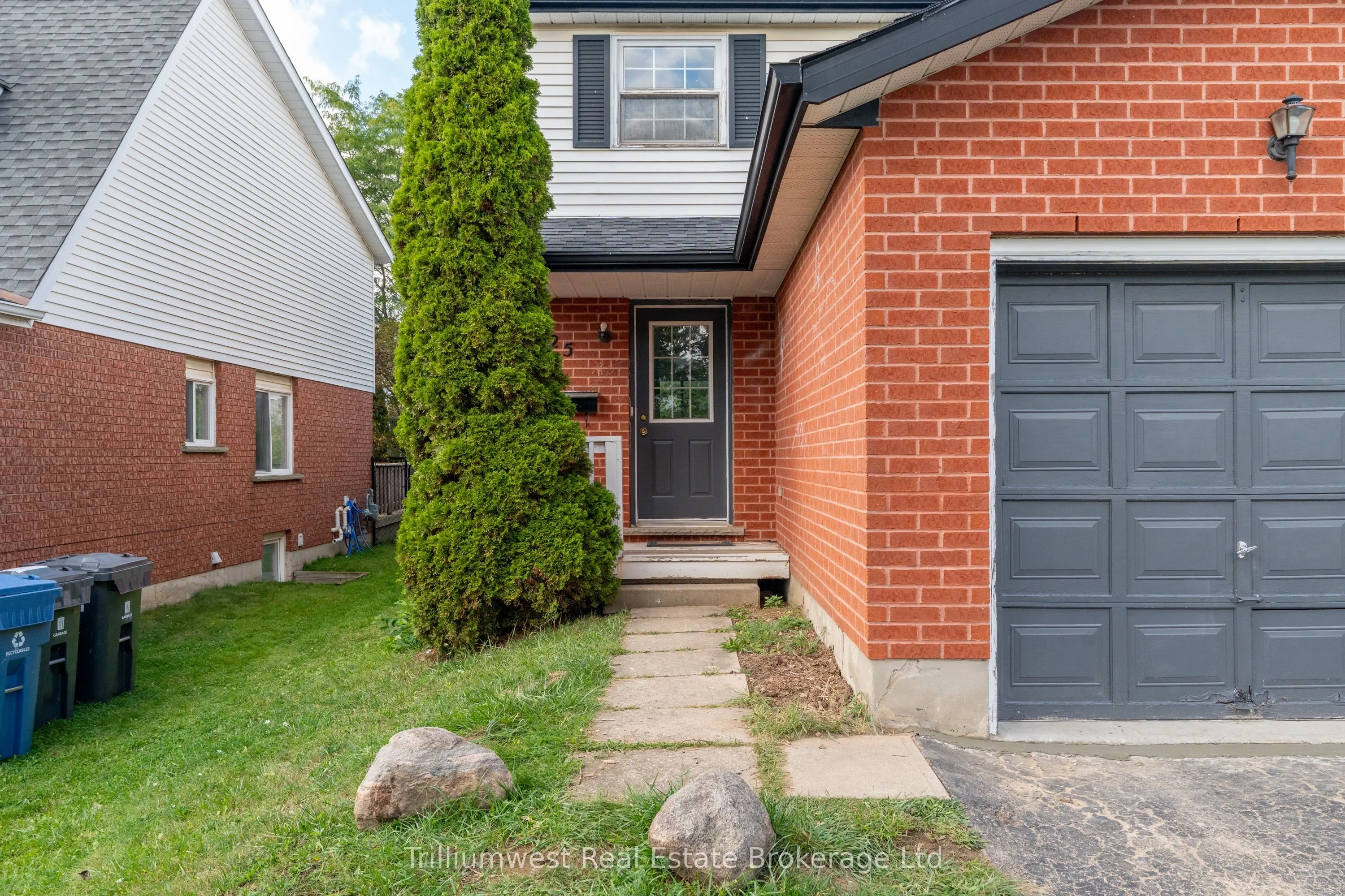 25 Sidney Crescent