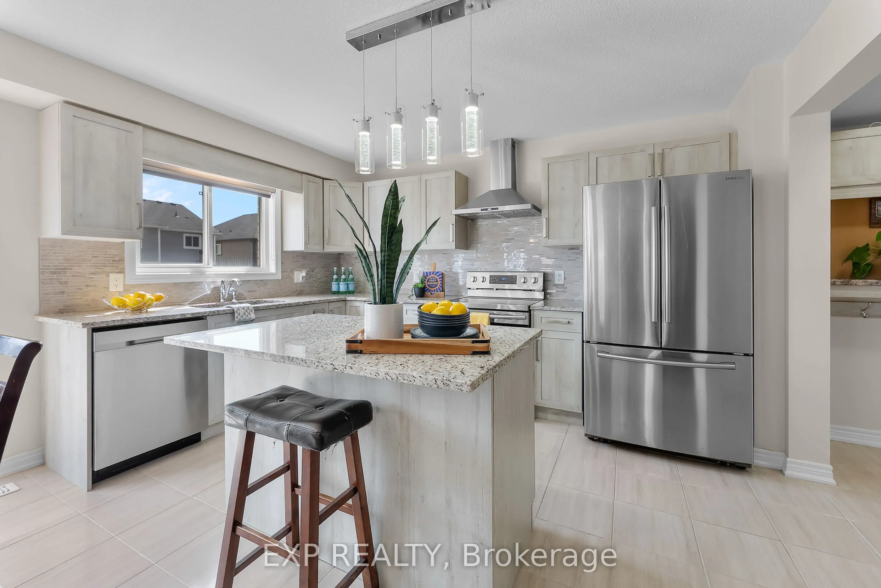 10 Riley Avenue