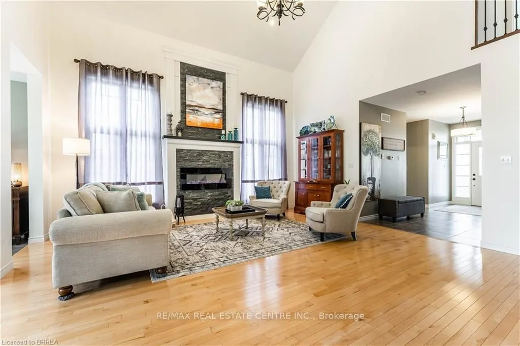 151 GRANDVILLE Circle