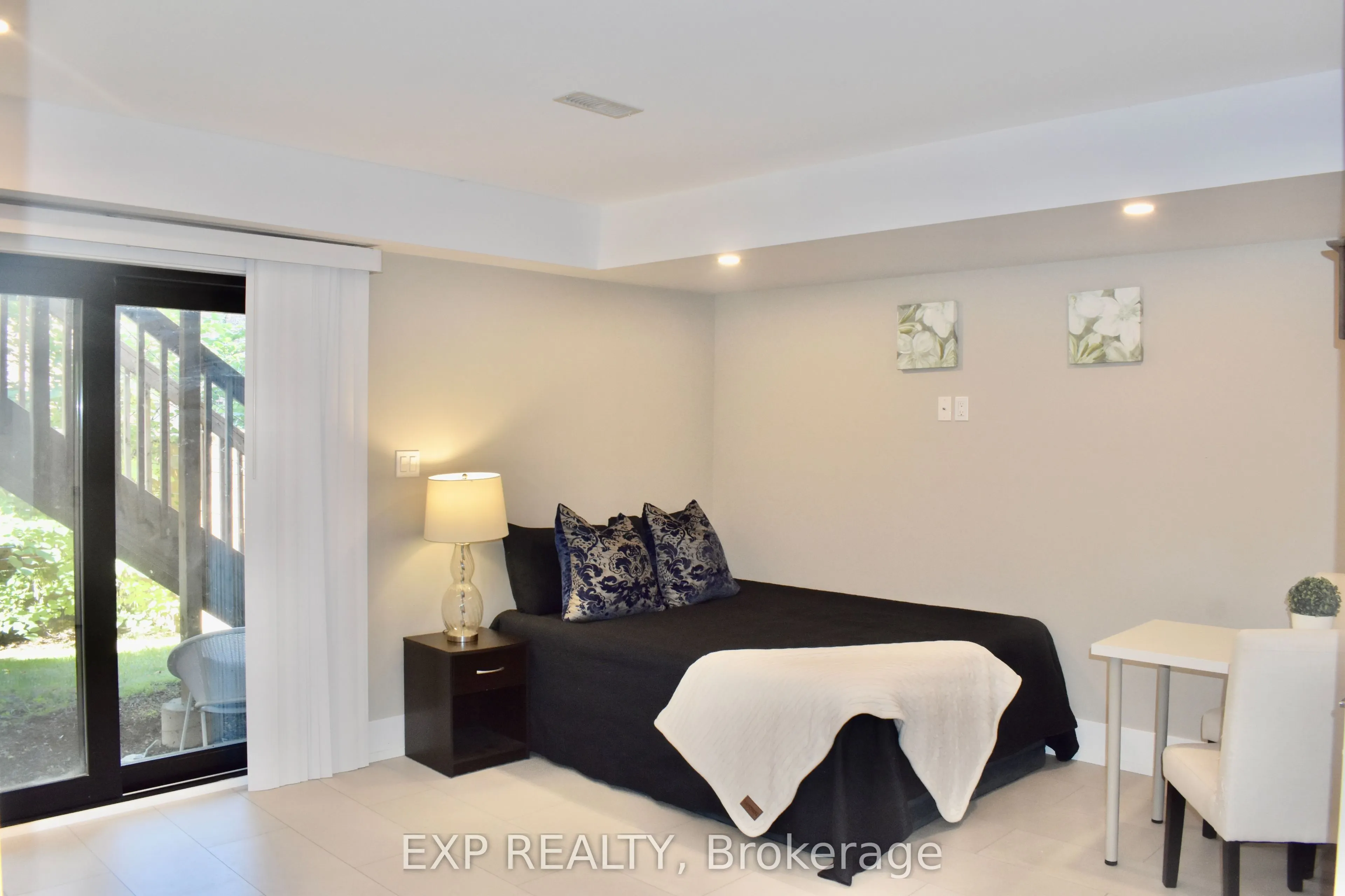 3 Spring Lane, #B - Studio