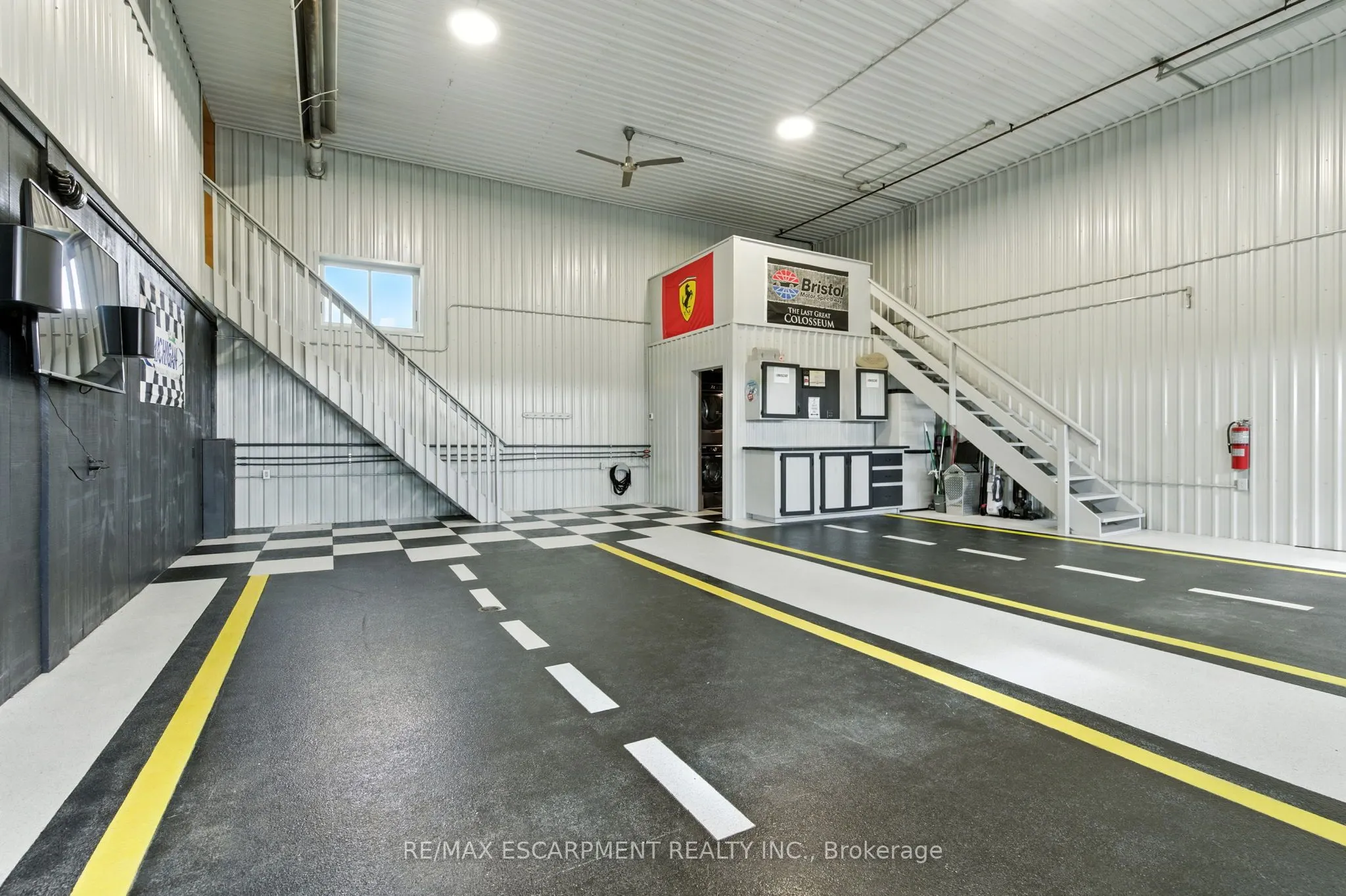 437 6th Concession Road E