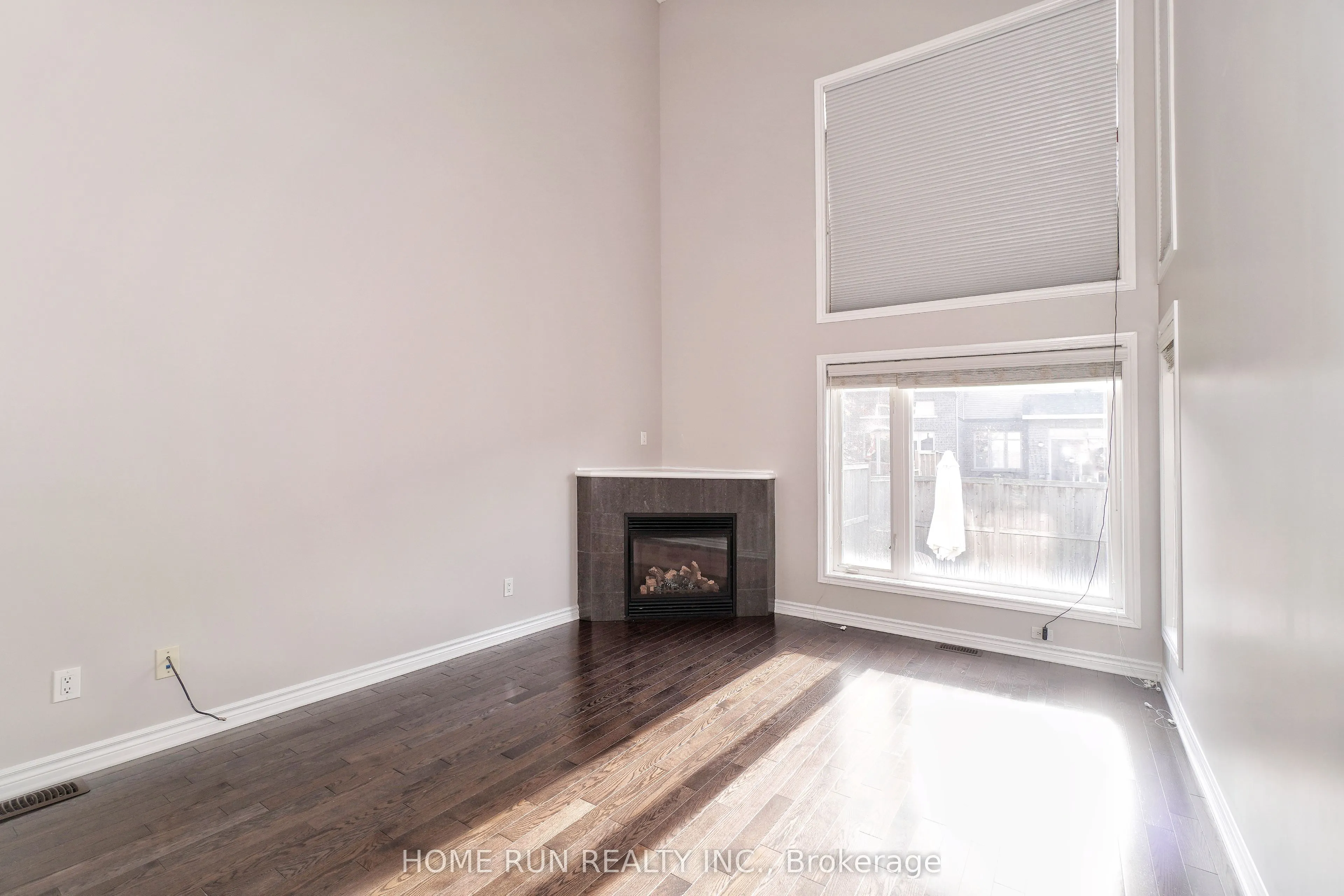 115 Watchhorn Grove