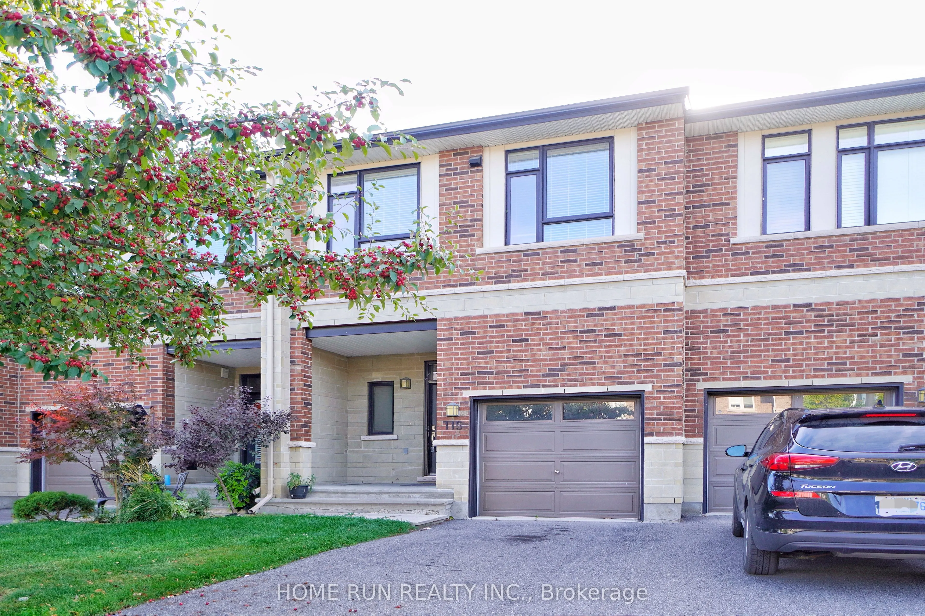 115 Watchhorn Grove