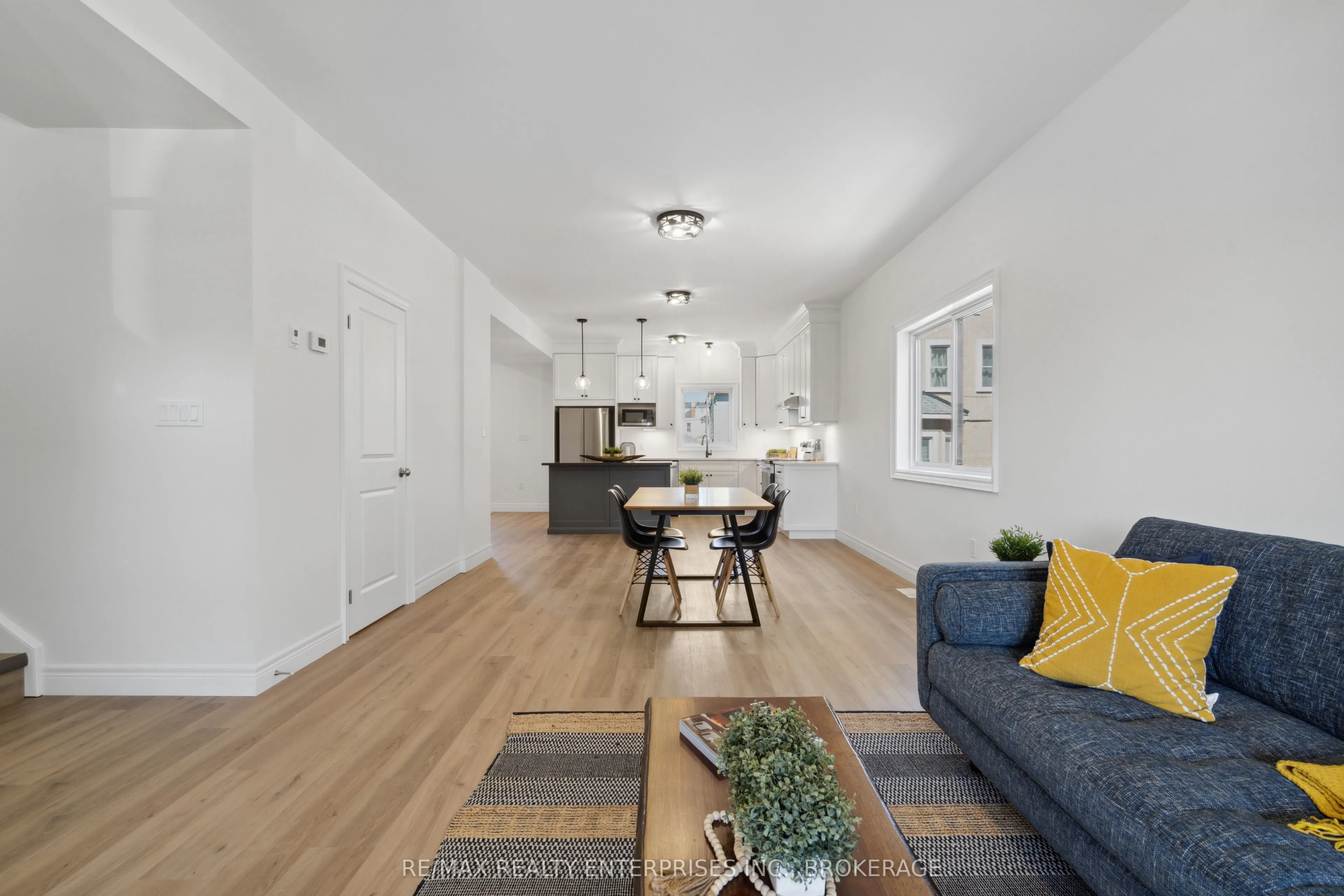 40 McMaster Avenue