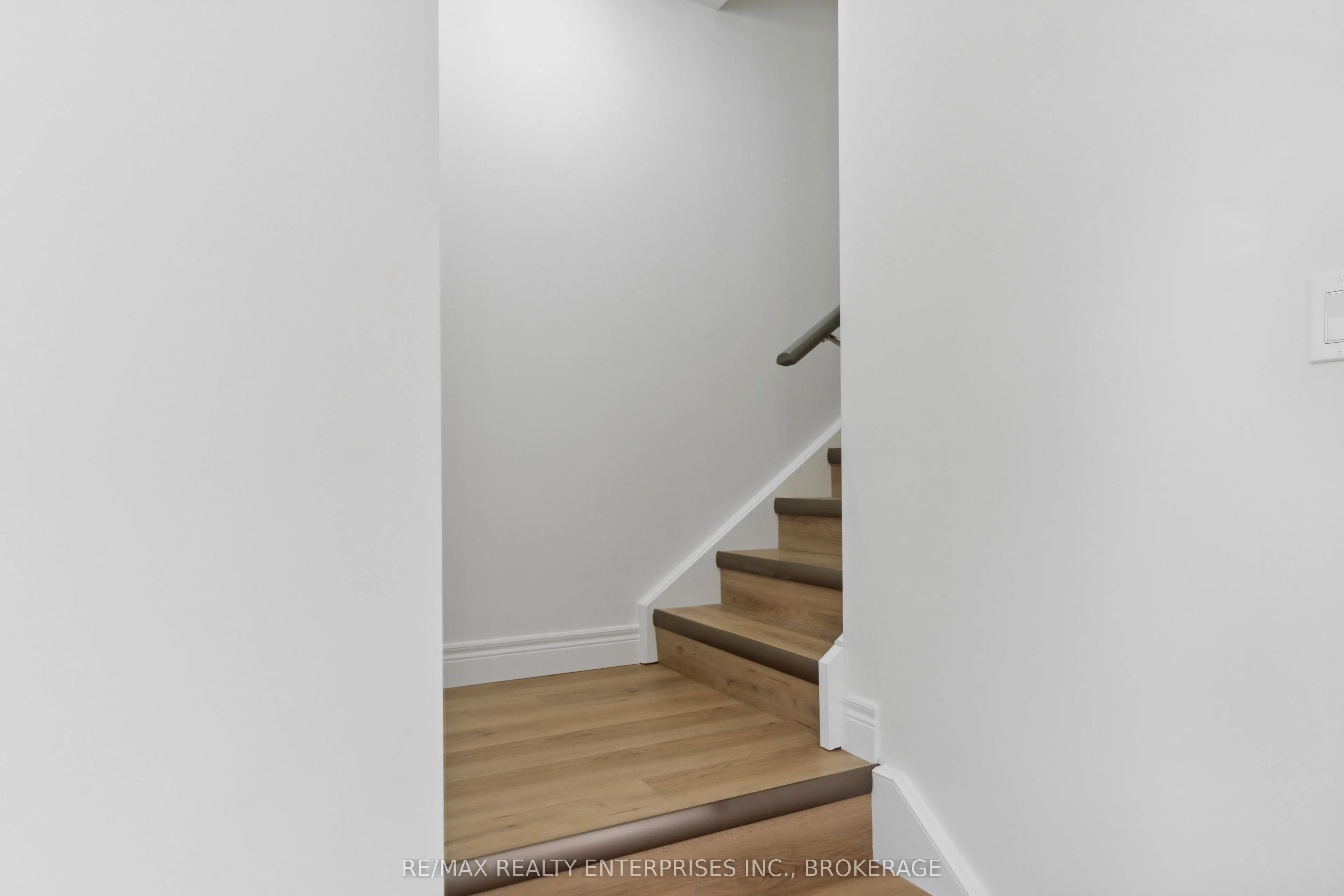 40 McMaster Avenue