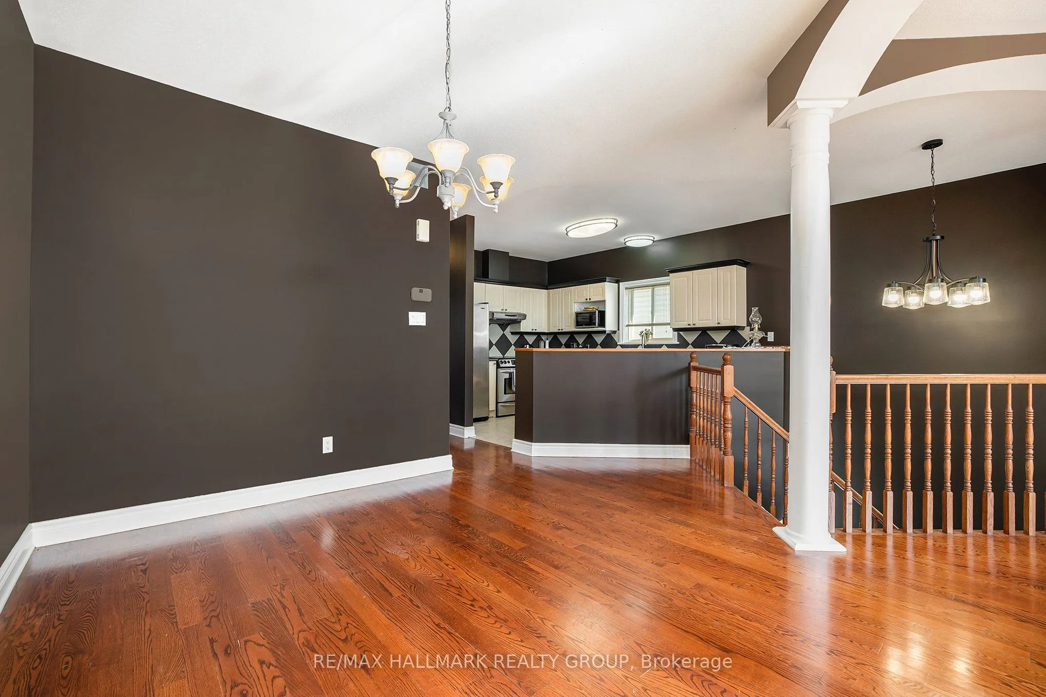 24 Castle Glen Crescent