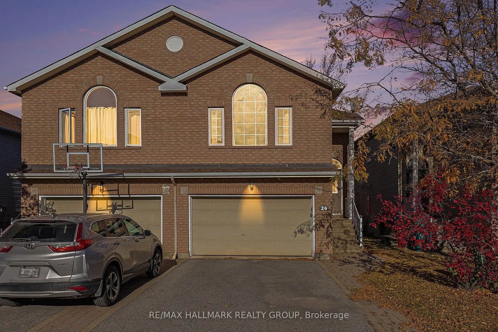 24 Castle Glen Crescent