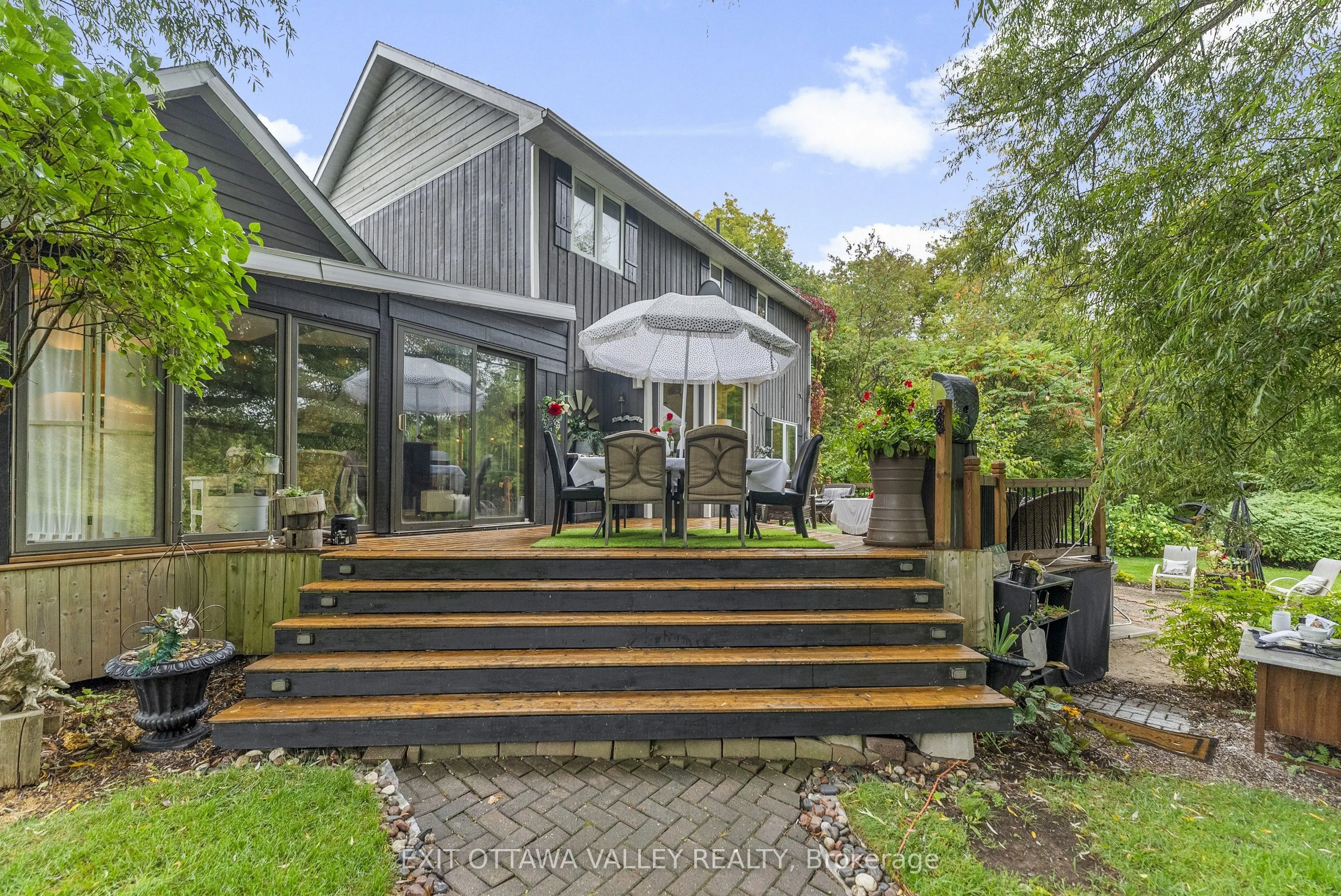 15 Hume Street