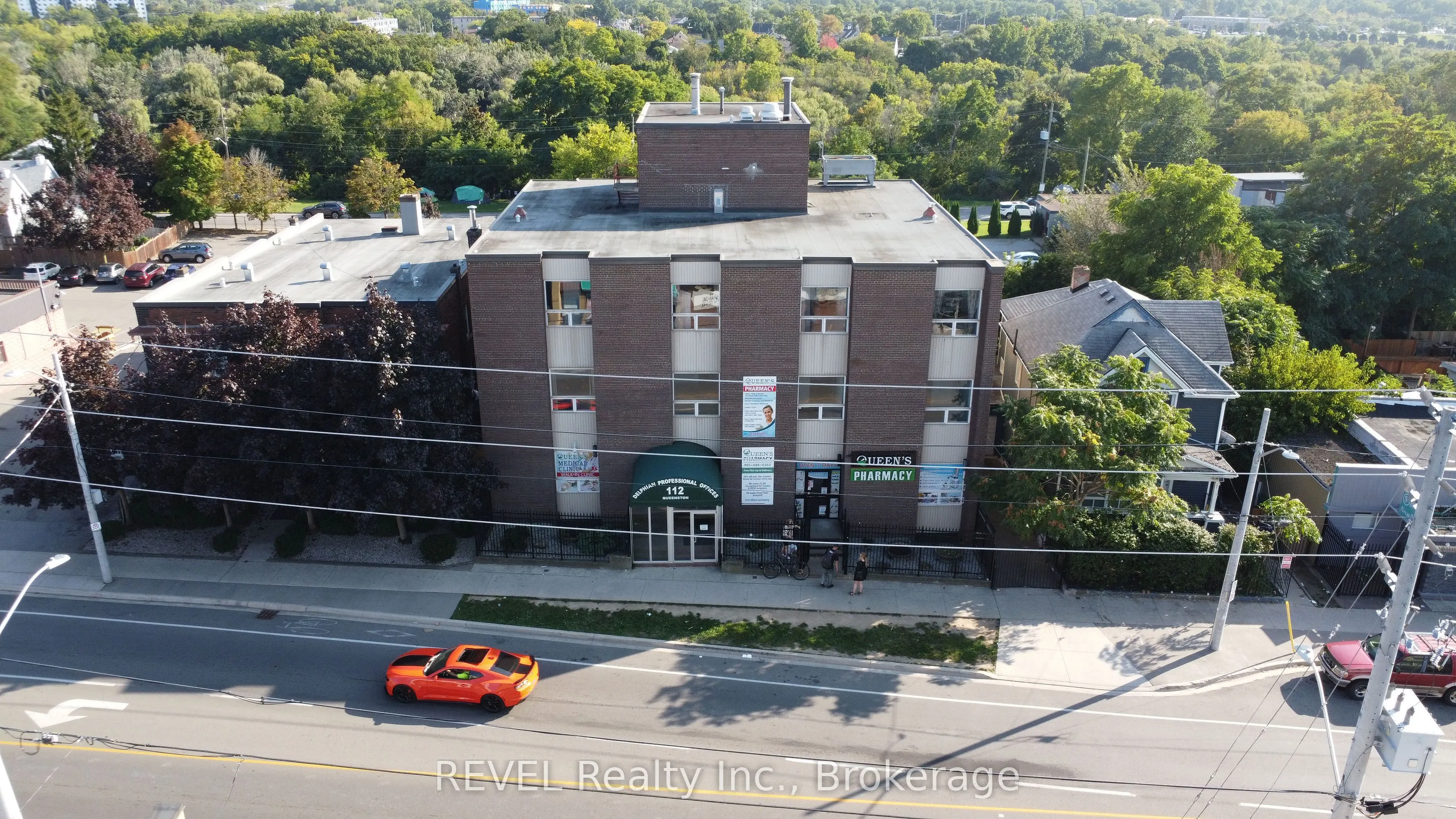 112 QUEENSTON Street, #302