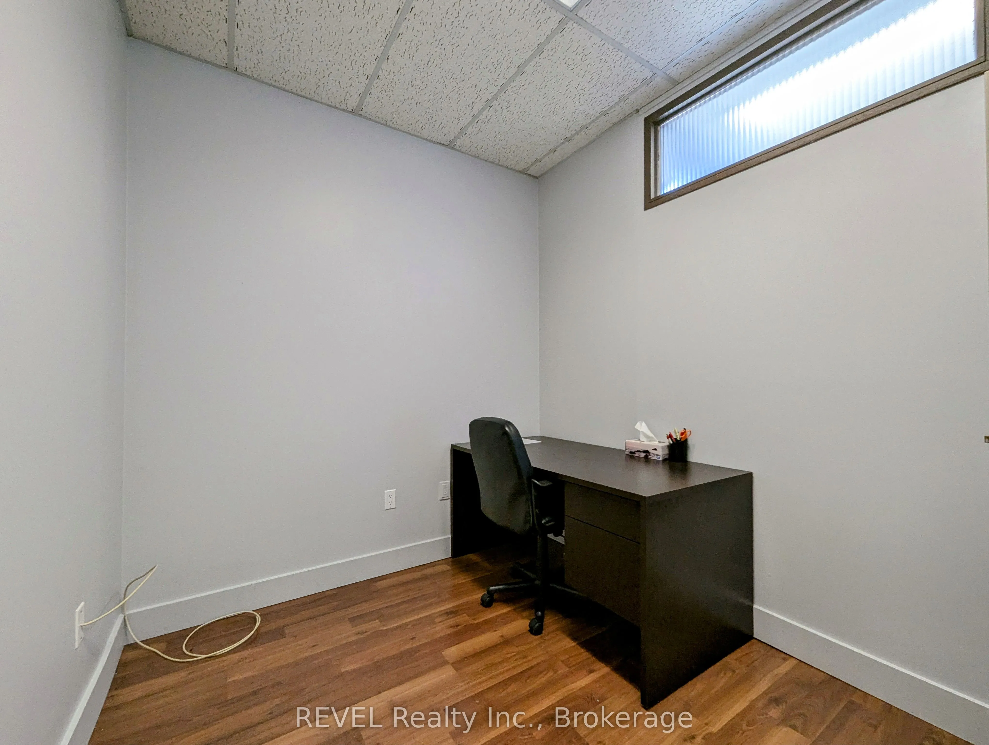 112 QUEENSTON Street, #302