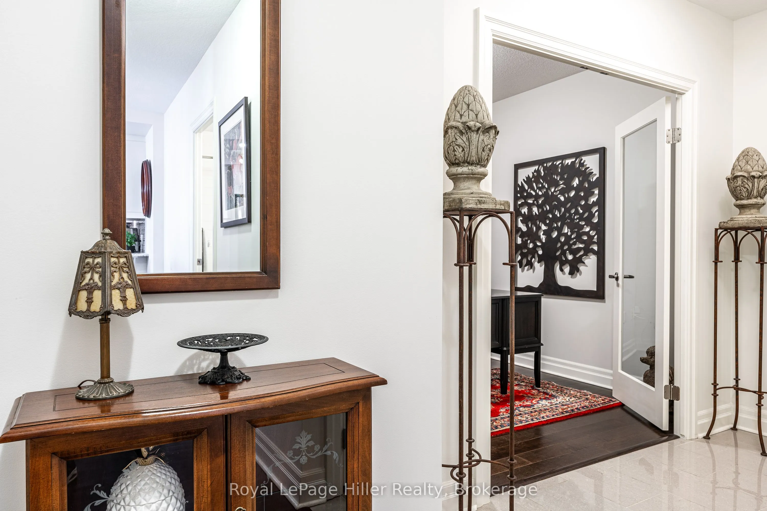 255 John Street, #111