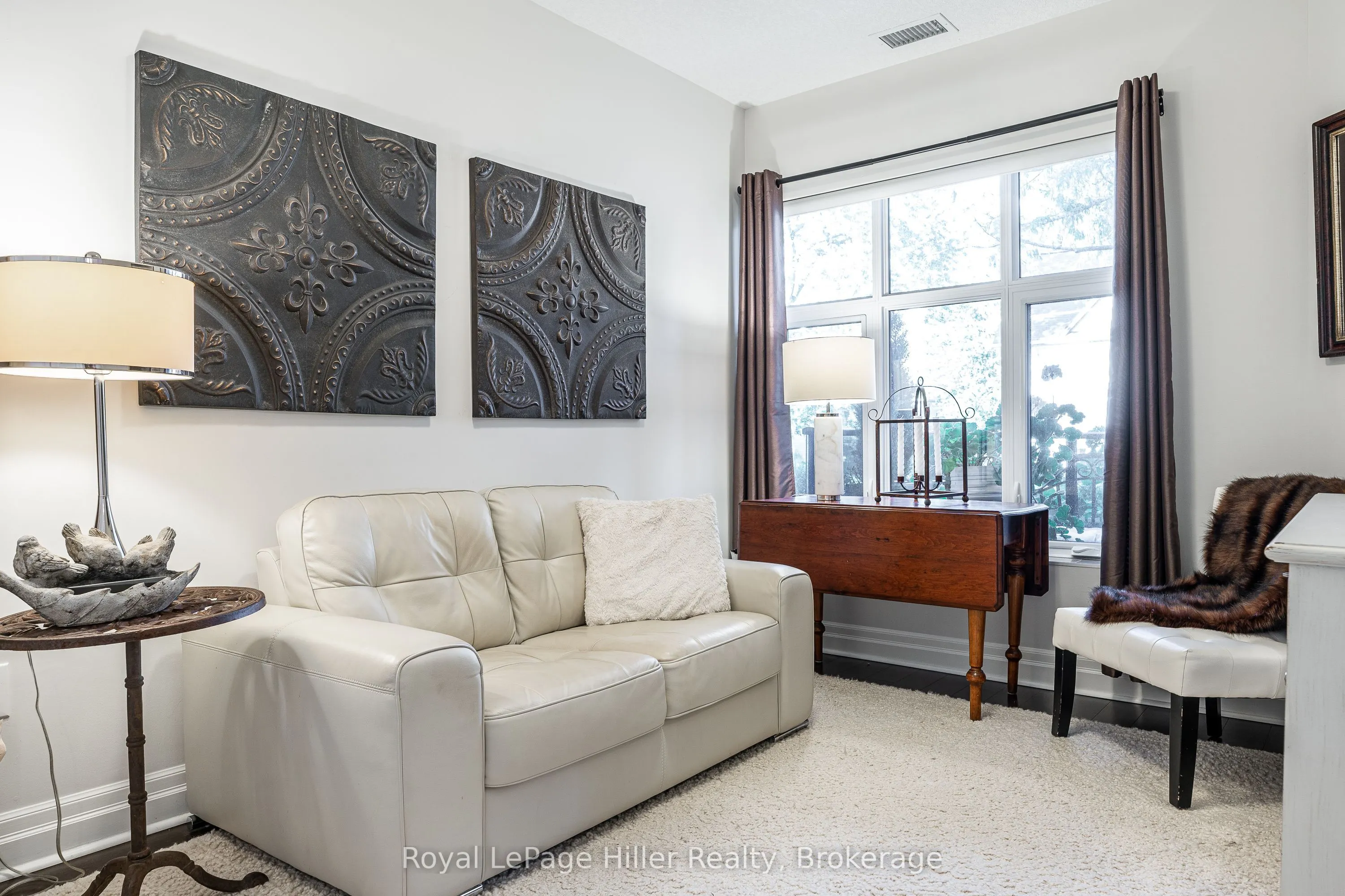 255 John Street, #111