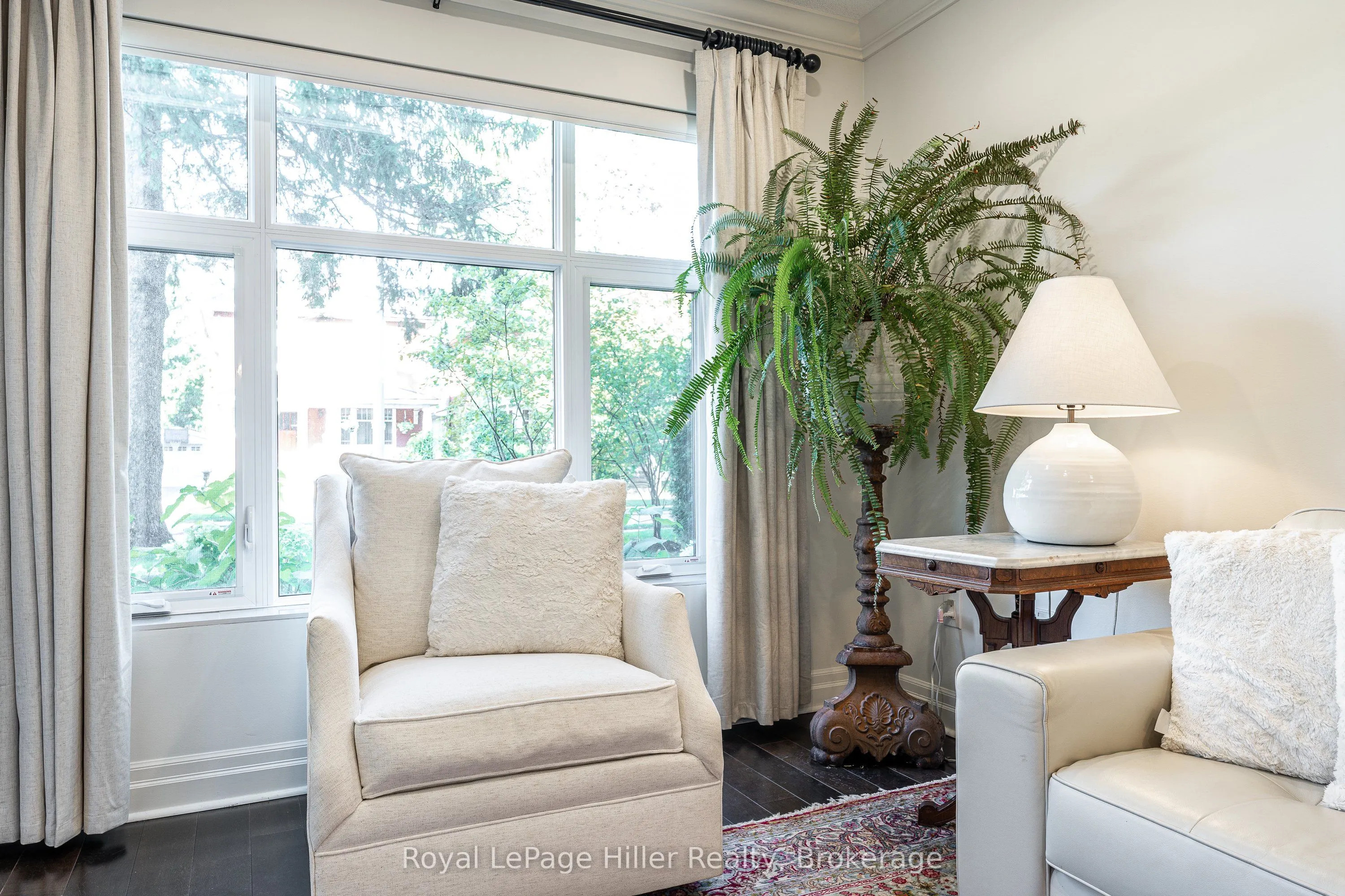 255 John Street, #111
