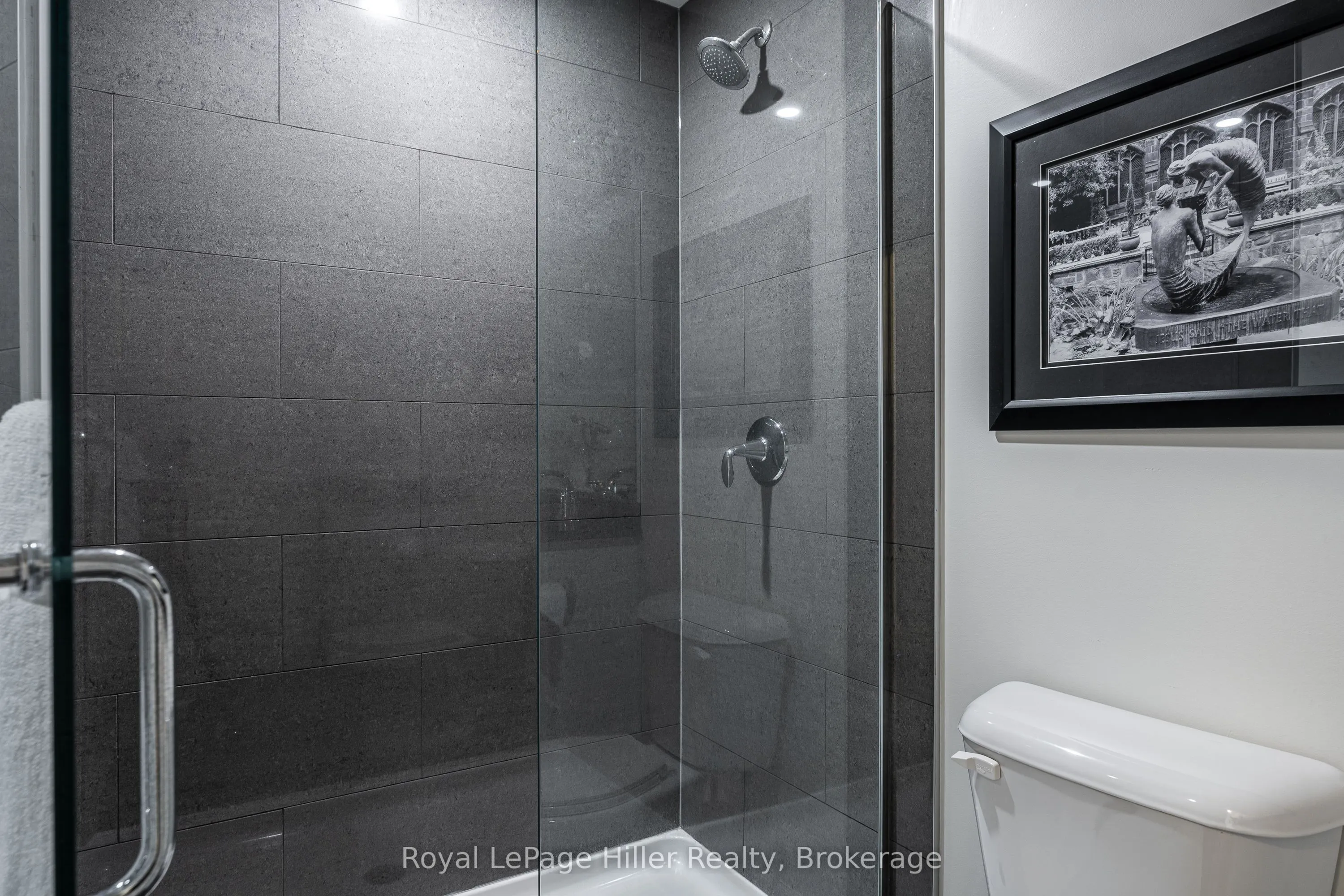 255 John Street, #111