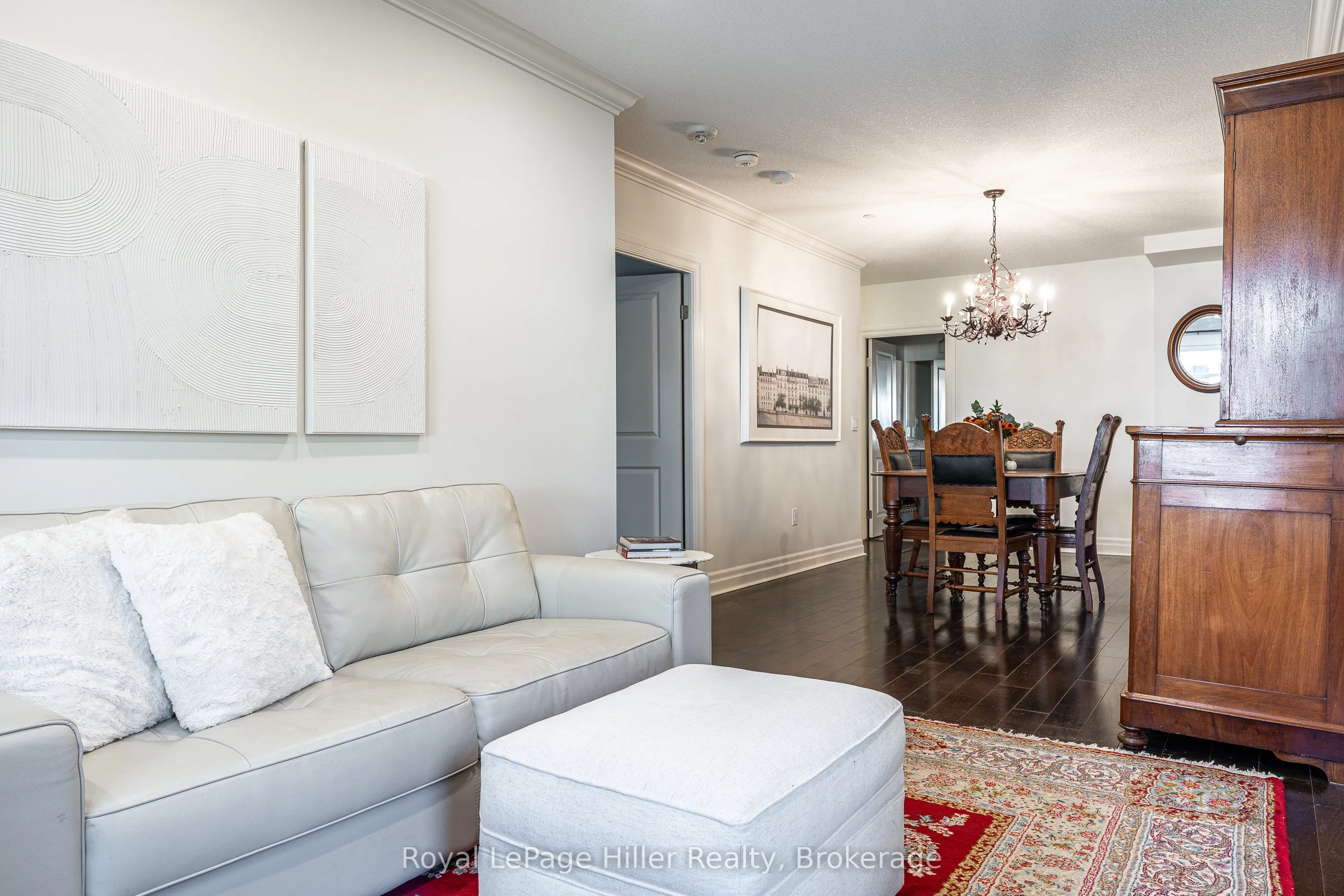 255 John Street, #111