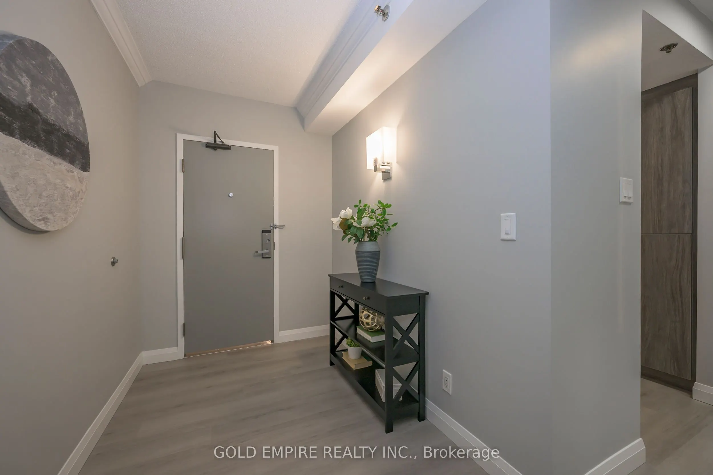 300 King Street, #1 BEDROOM
