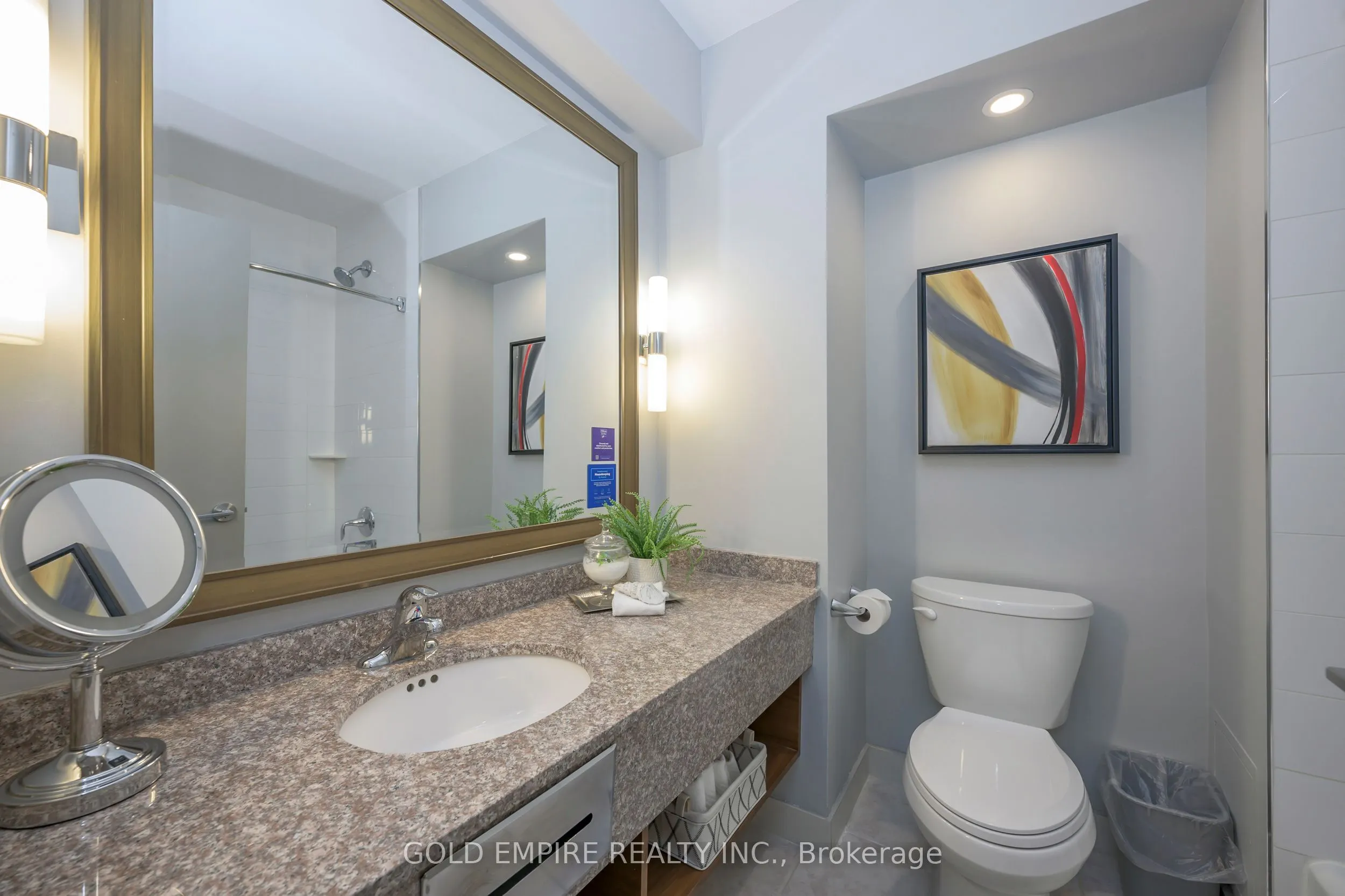 300 King Street, #1 BEDROOM